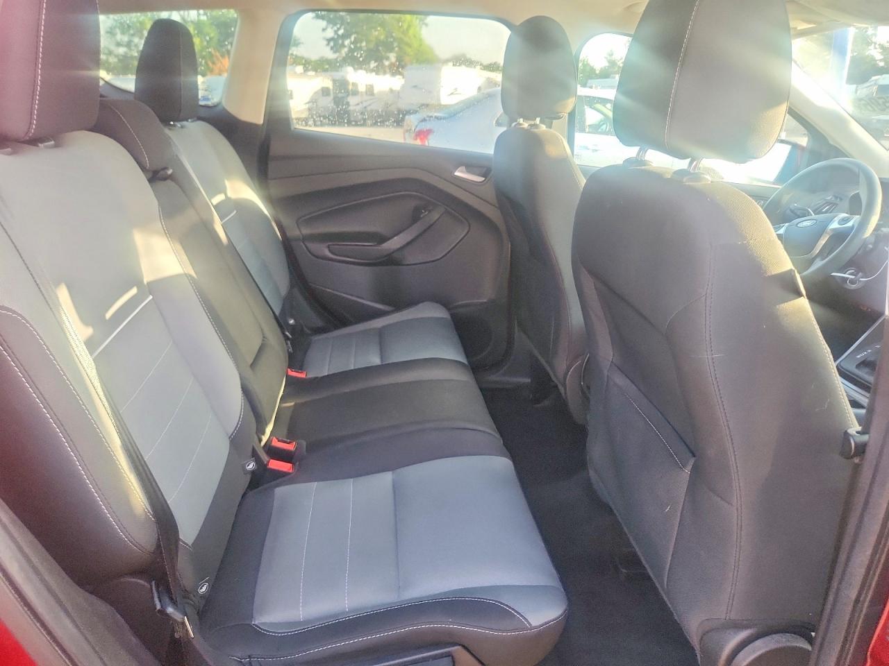 2015 Ford Escape Se Red vin: 1FMCU0G97FUA10544