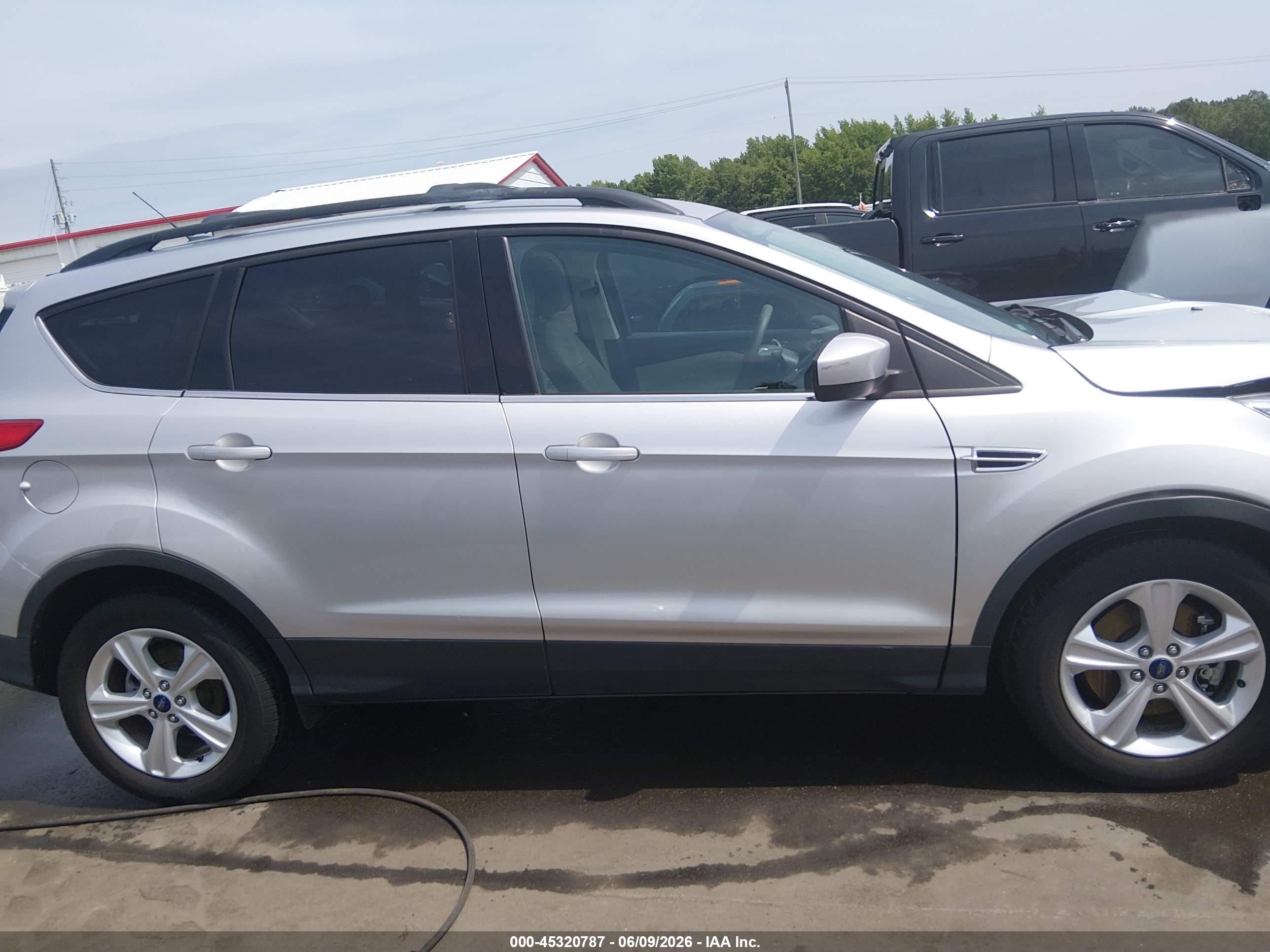 2015 Ford Escape Se Silver vin: 1FMCU0G97FUA36271