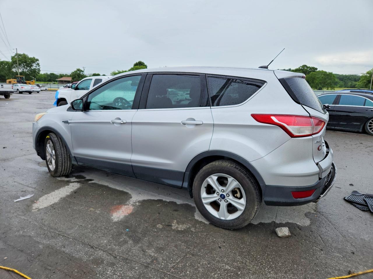 2015 Ford Escape Se Серебряный vin: 1FMCU0G97FUA93098
