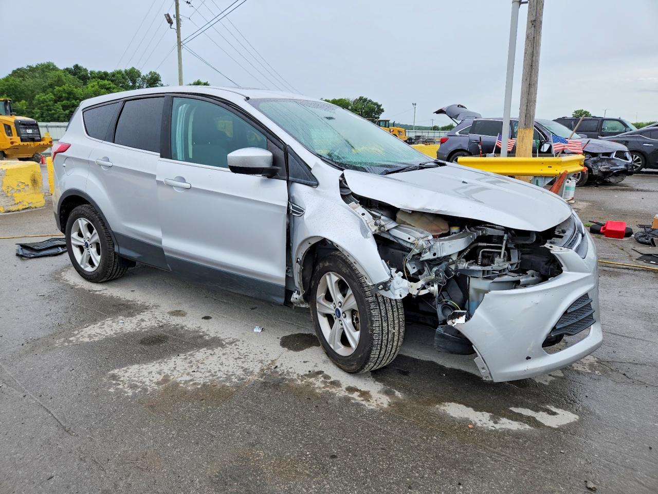 2015 Ford Escape Se Серебряный vin: 1FMCU0G97FUA93098