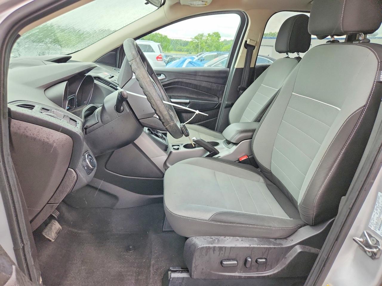 2015 Ford Escape Se Серебряный vin: 1FMCU0G97FUA93098