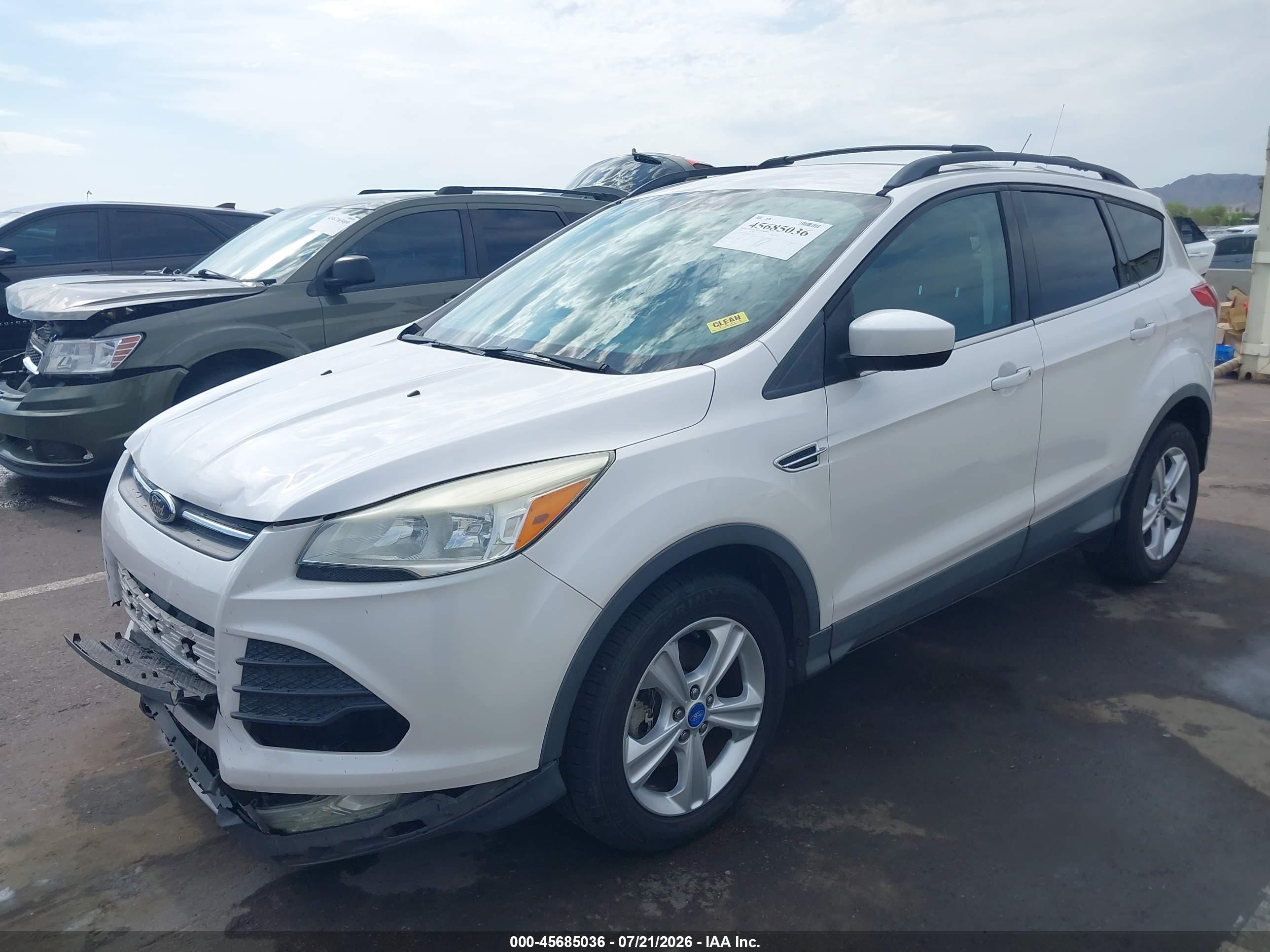 2013 Ford Escape Se White vin: 1FMCU0G98DUC35827