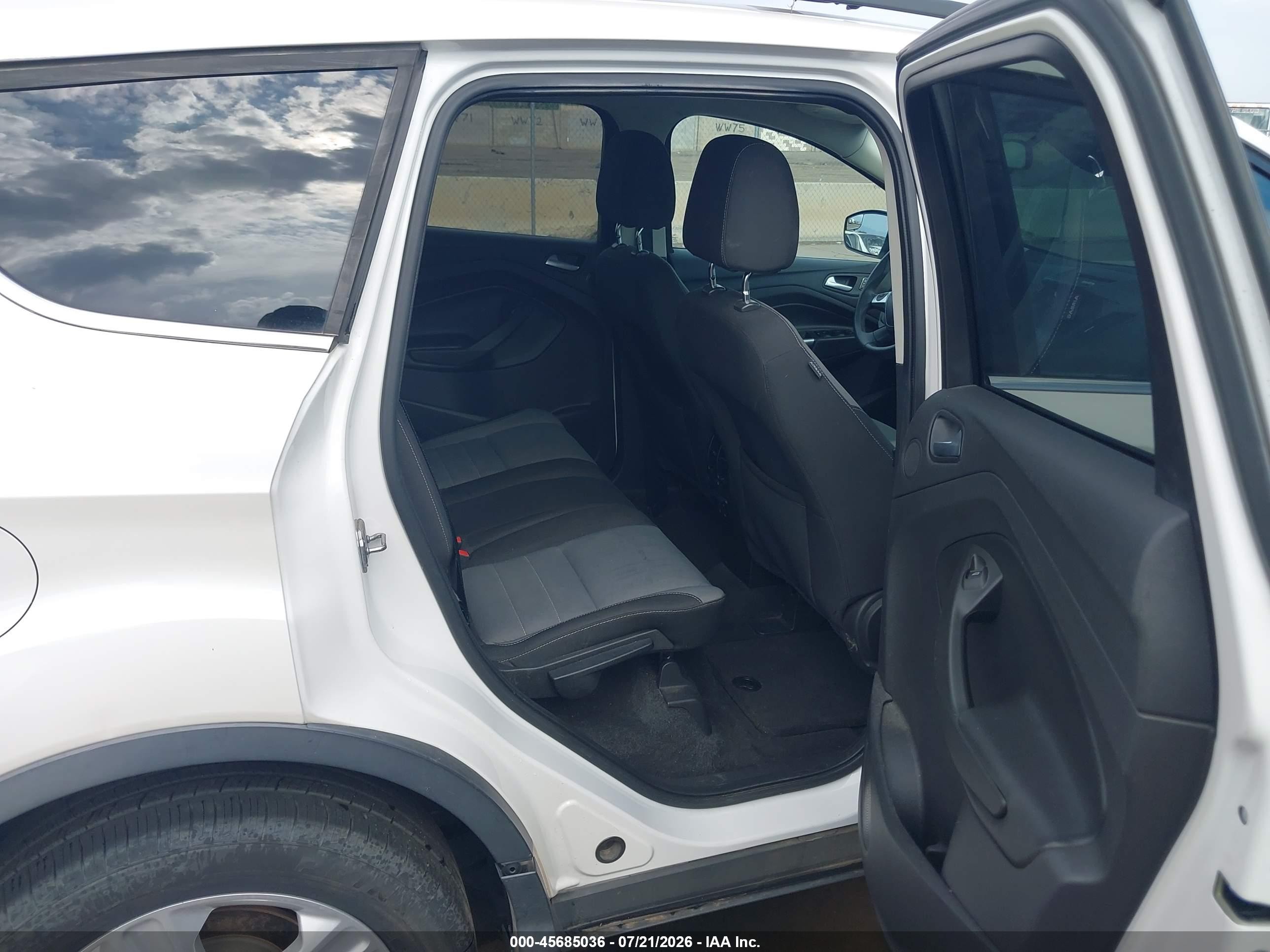 2013 Ford Escape Se White vin: 1FMCU0G98DUC35827