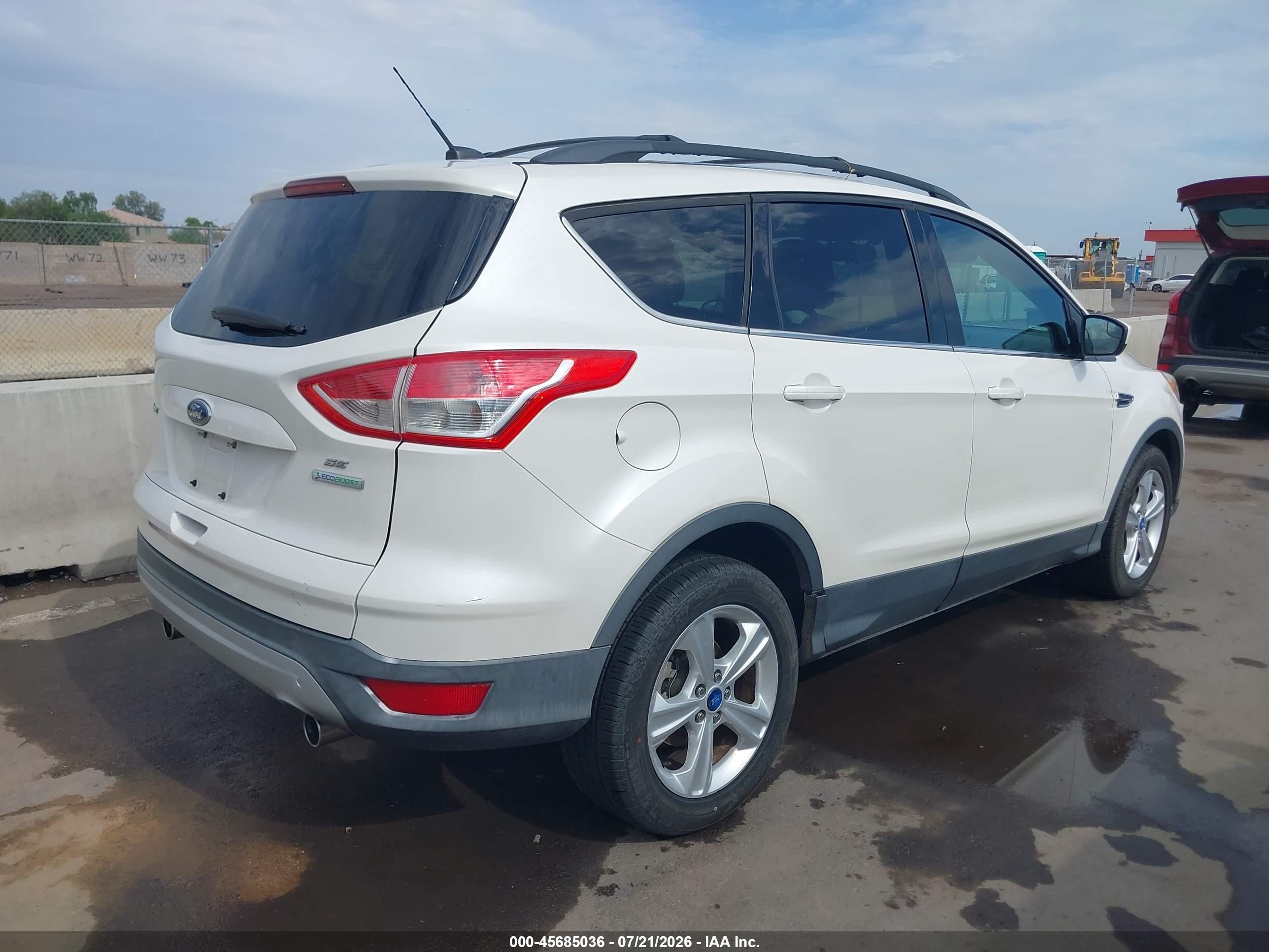 2013 Ford Escape Se White vin: 1FMCU0G98DUC35827