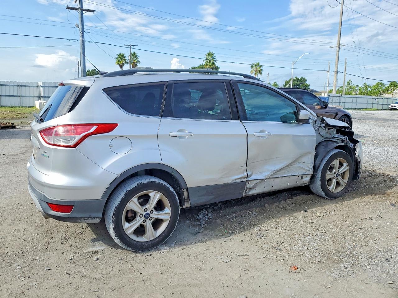 2013 Ford Escape Se Серебряный vin: 1FMCU0G98DUD63968