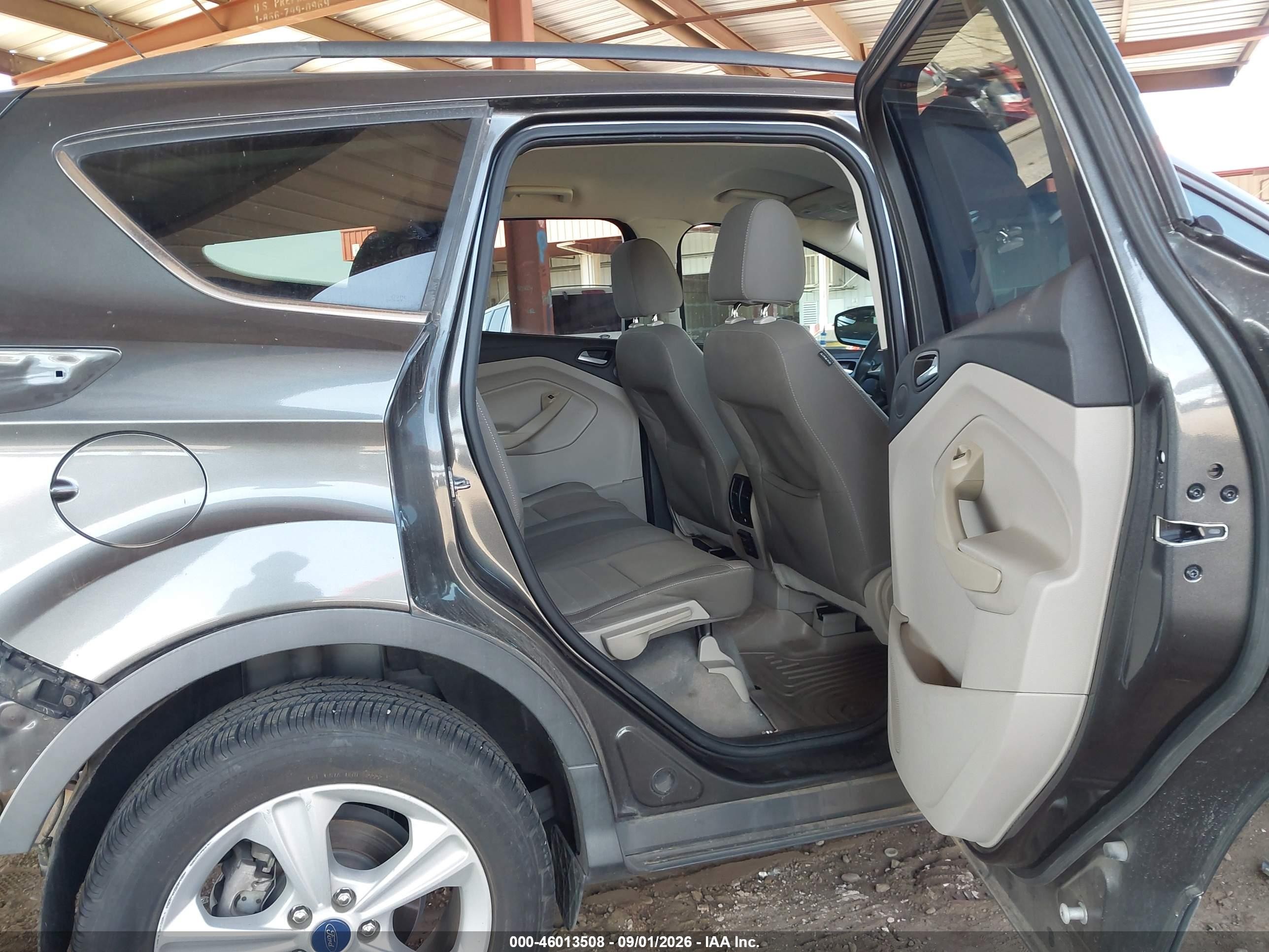 2015 Ford Escape Se Серый vin: 1FMCU0G98FUA43844