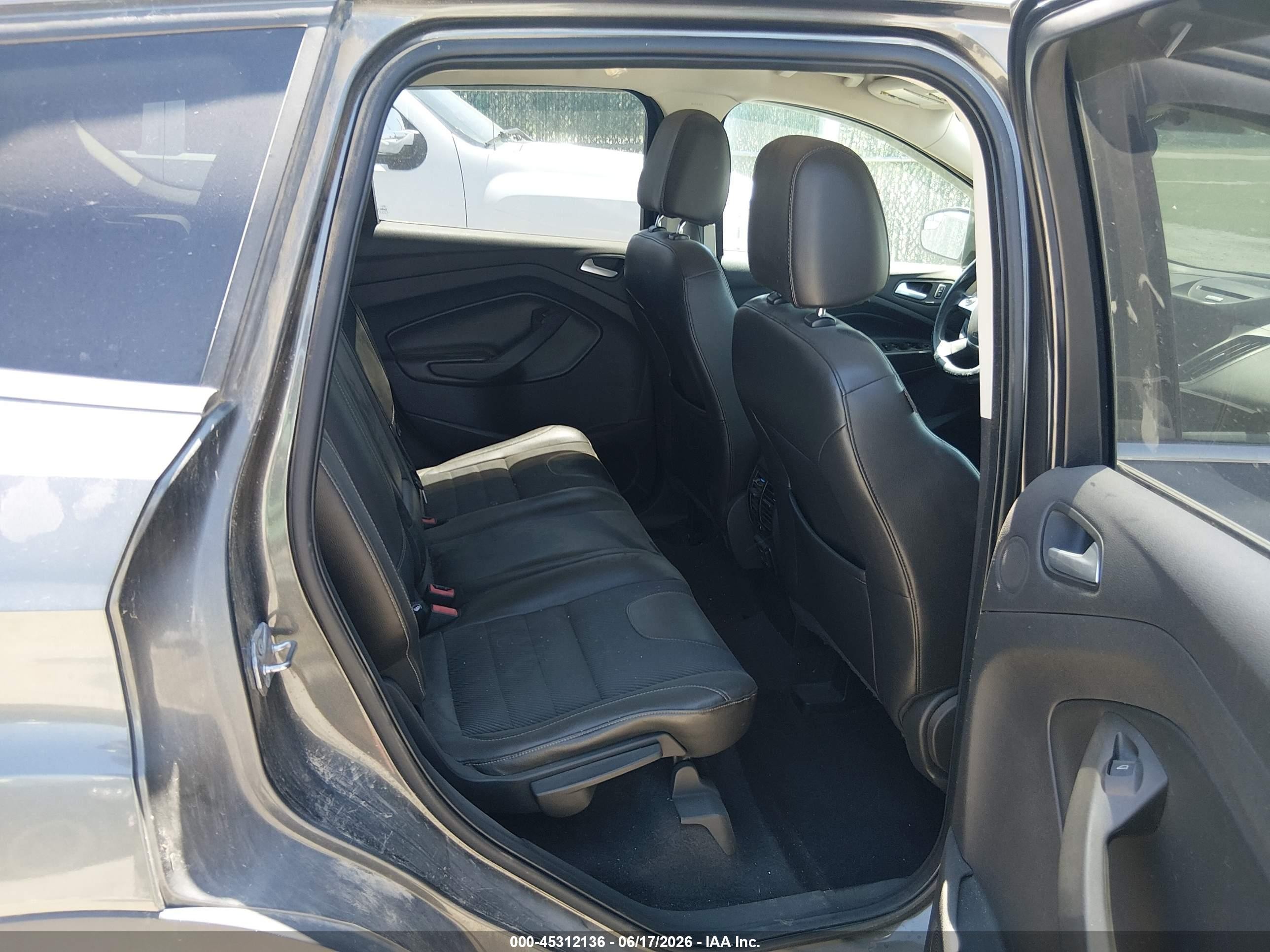 2015 Ford Escape Se Gray vin: 1FMCU0G98FUC62156