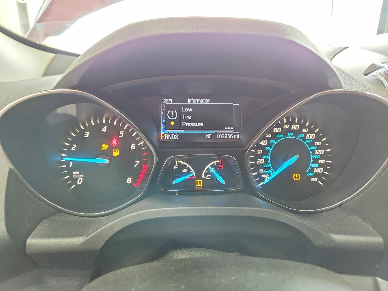 2013 Ford Escape Se Красный vin: 1FMCU0G99DUC09365