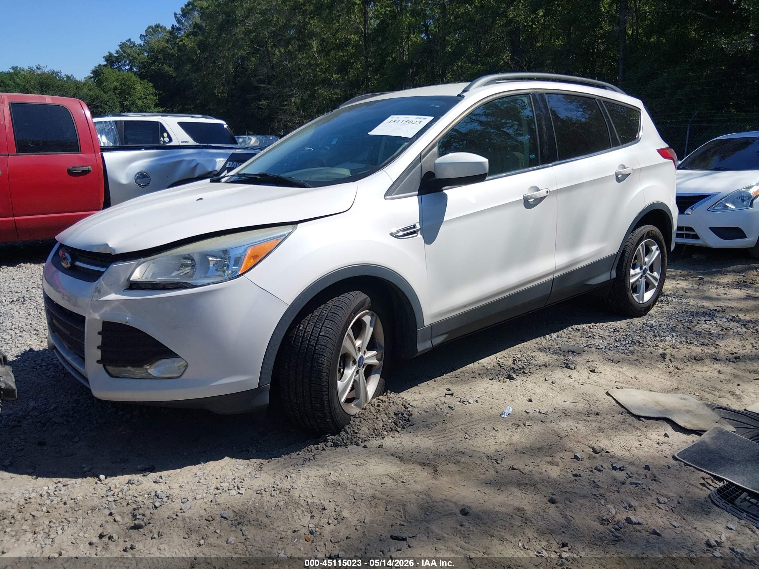 2014 Ford Escape Se White vin: 1FMCU0G99EUA50073