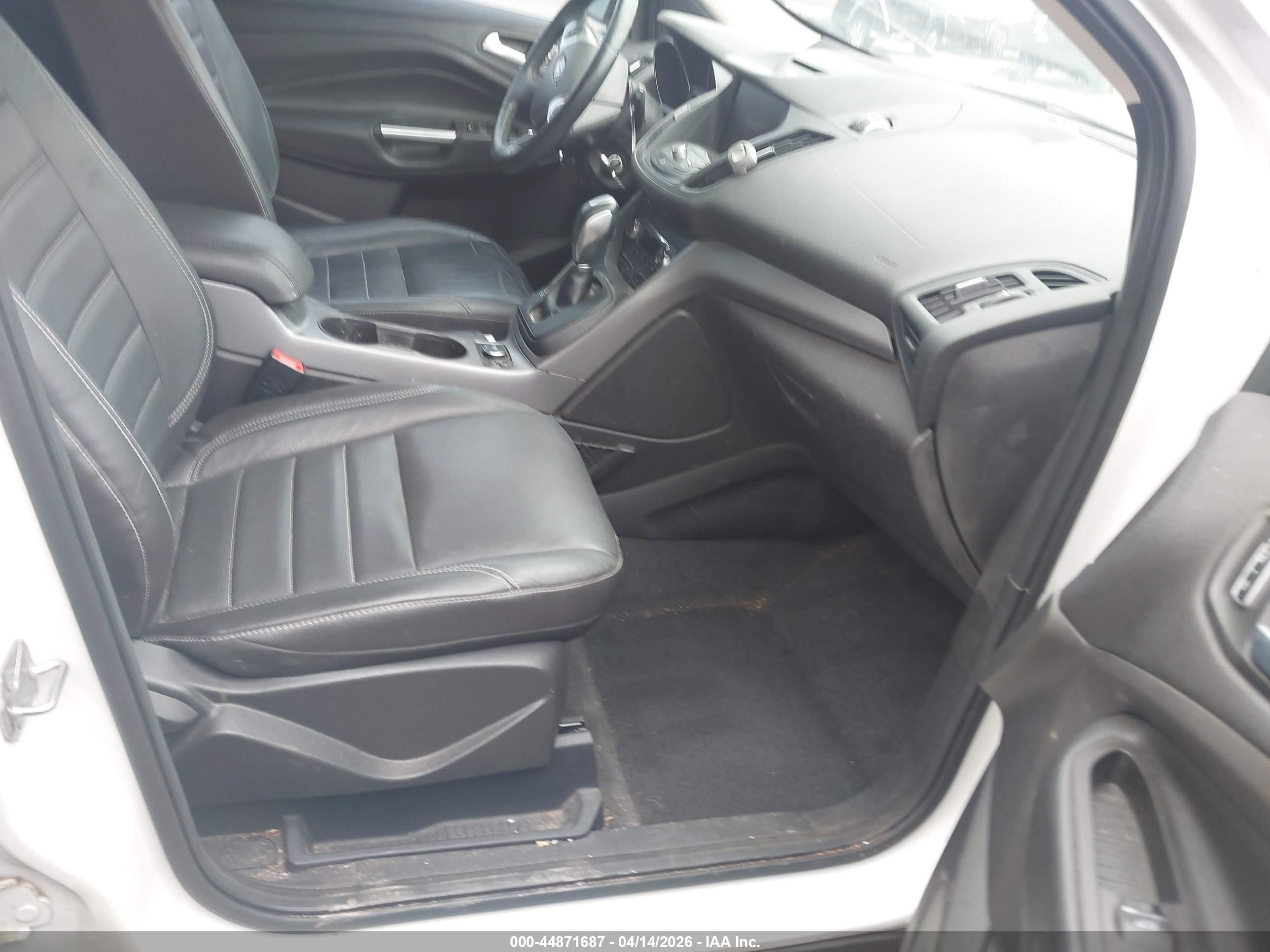 2015 Ford Escape Se White vin: 1FMCU0G99FUA07466