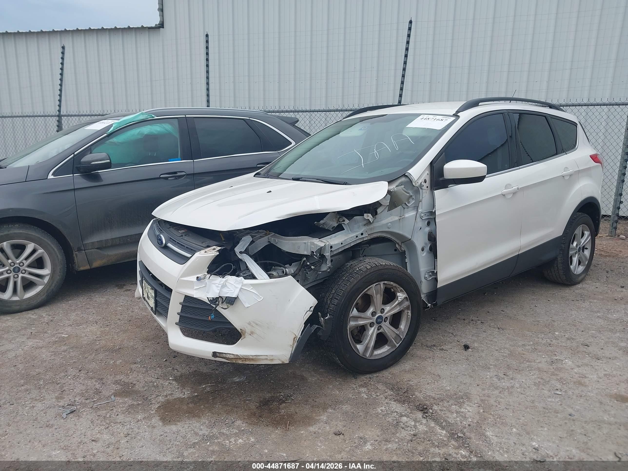 2015 Ford Escape Se White vin: 1FMCU0G99FUA07466