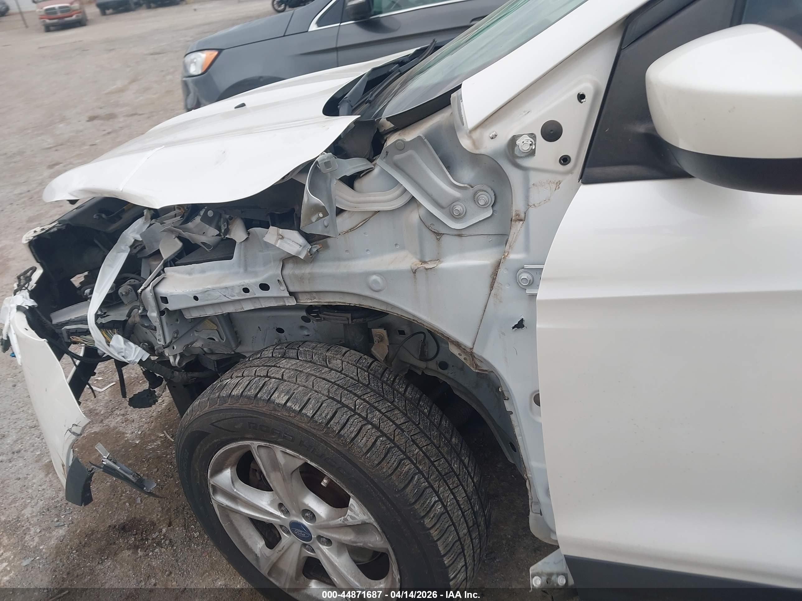 2015 Ford Escape Se White vin: 1FMCU0G99FUA07466