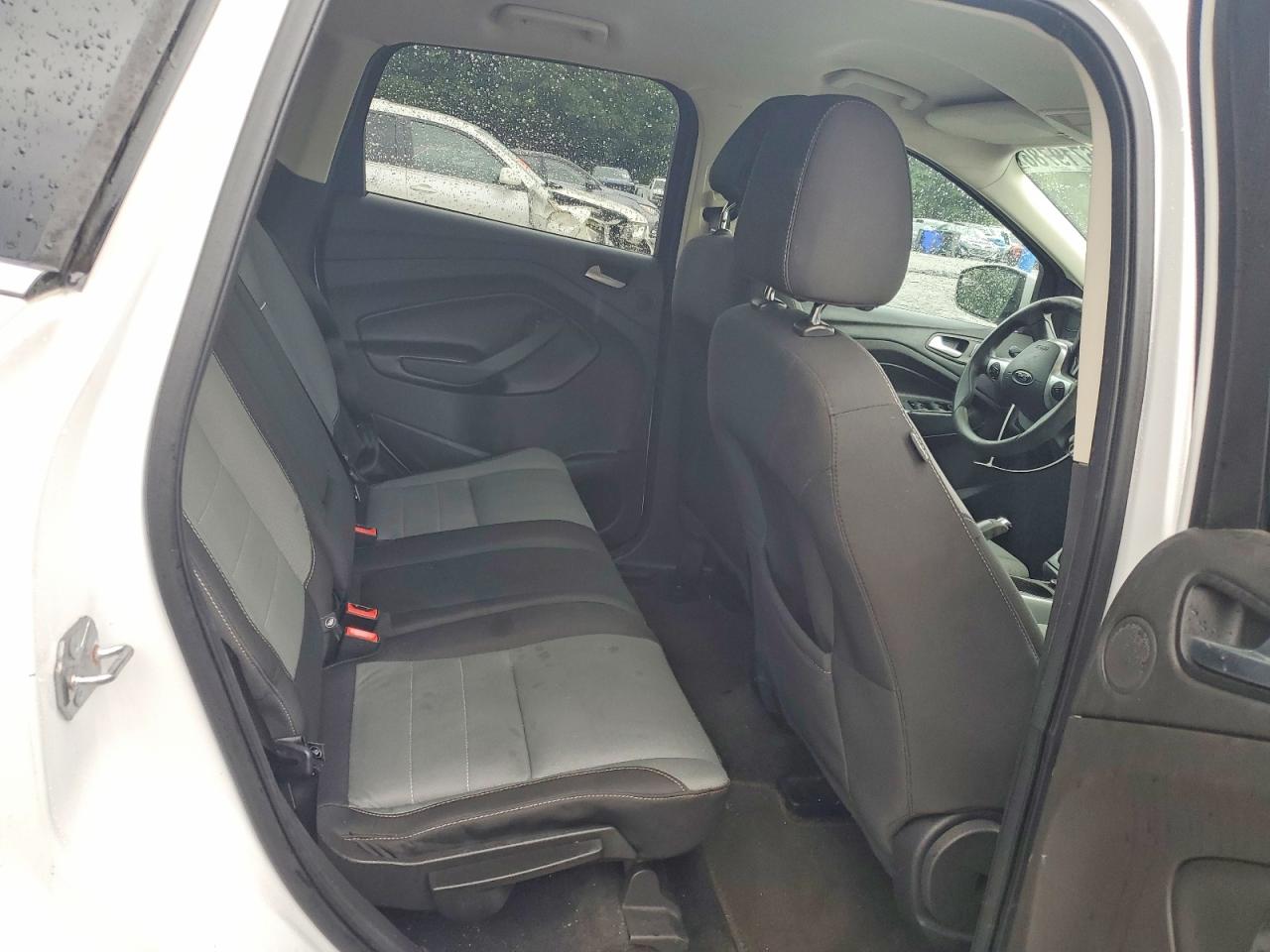 2015 Ford Escape Se White vin: 1FMCU0G99FUB09432
