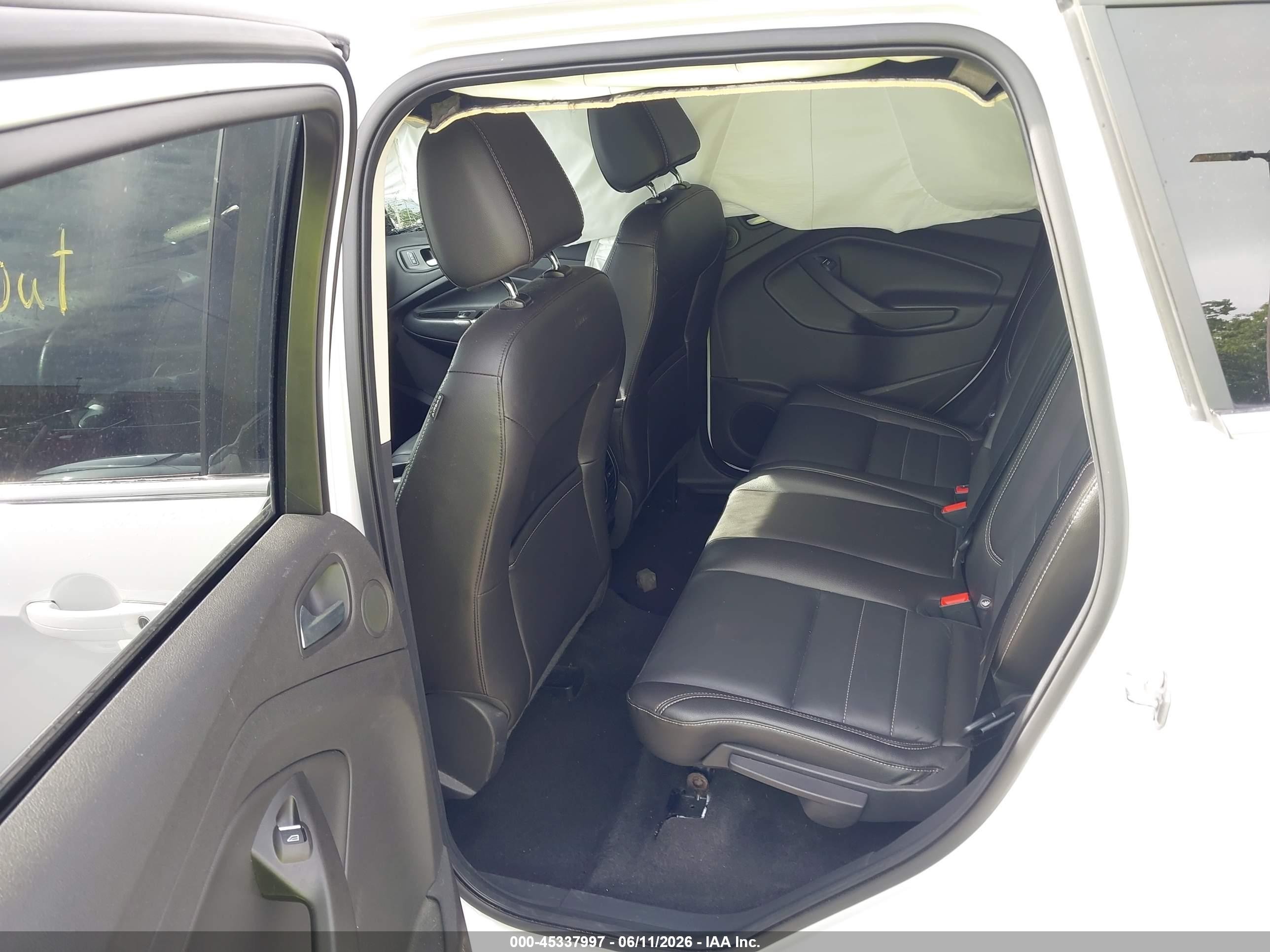 2015 Ford Escape Se White vin: 1FMCU0G99FUC34754