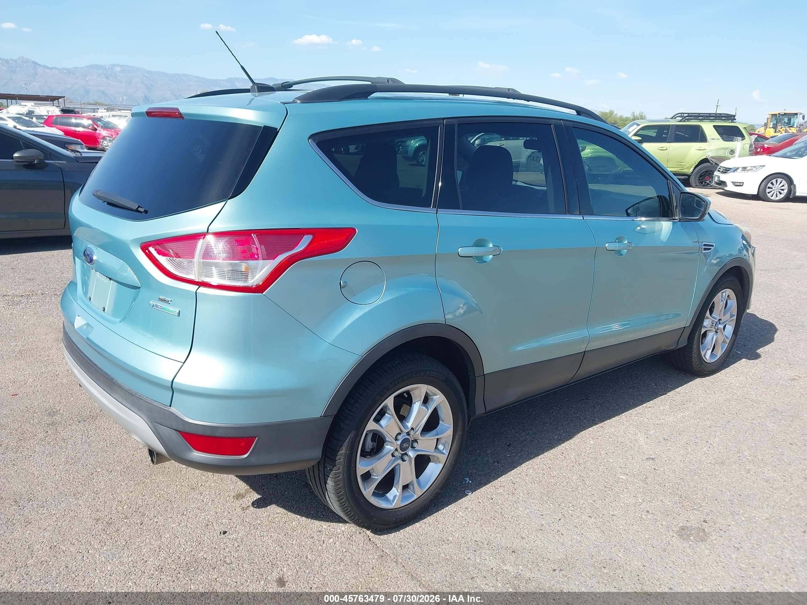 2013 Ford Escape Se Зеленый vin: 1FMCU0G9XDUC46439