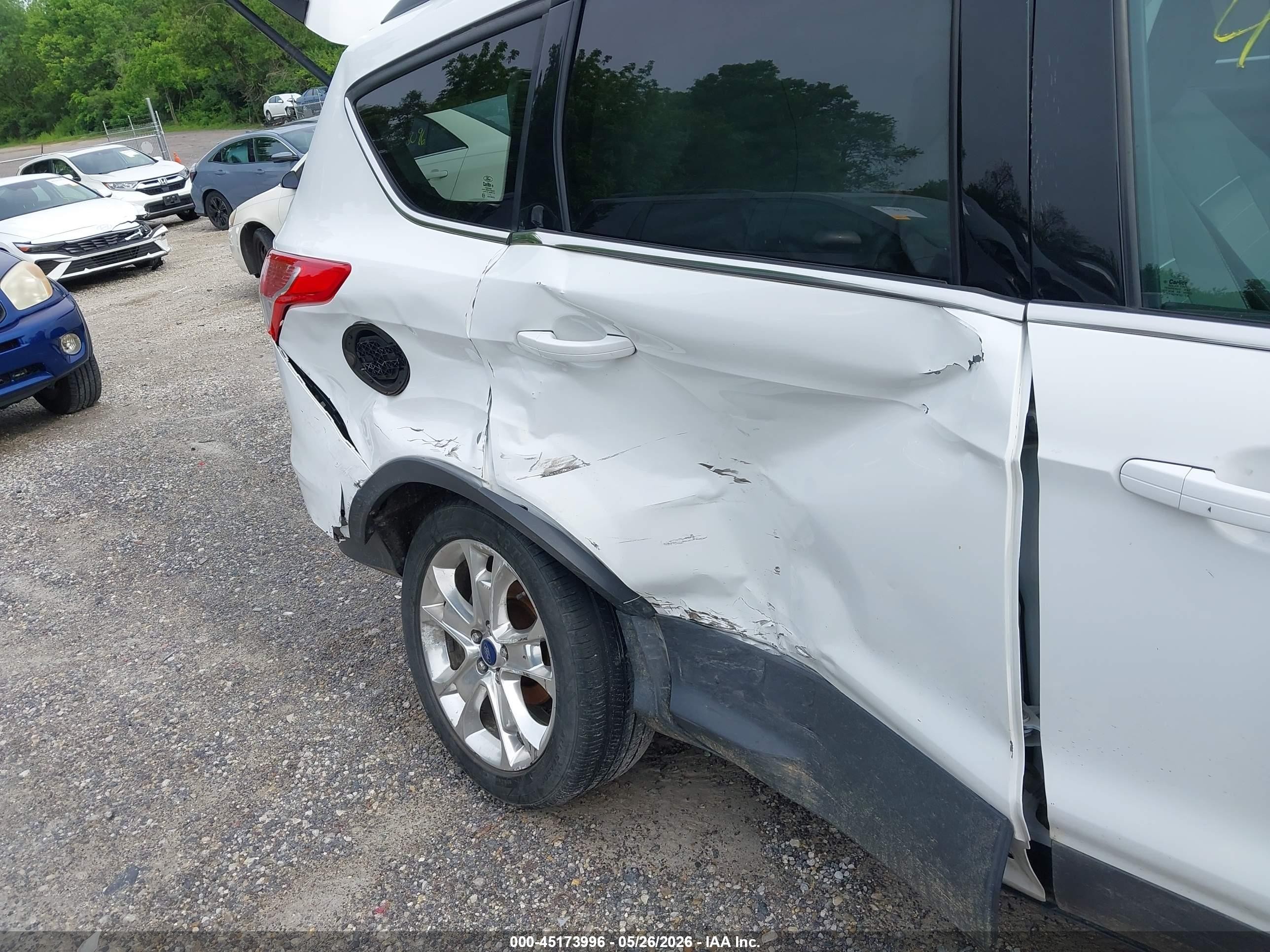 2013 Ford Escape Se White vin: 1FMCU0G9XDUC60602