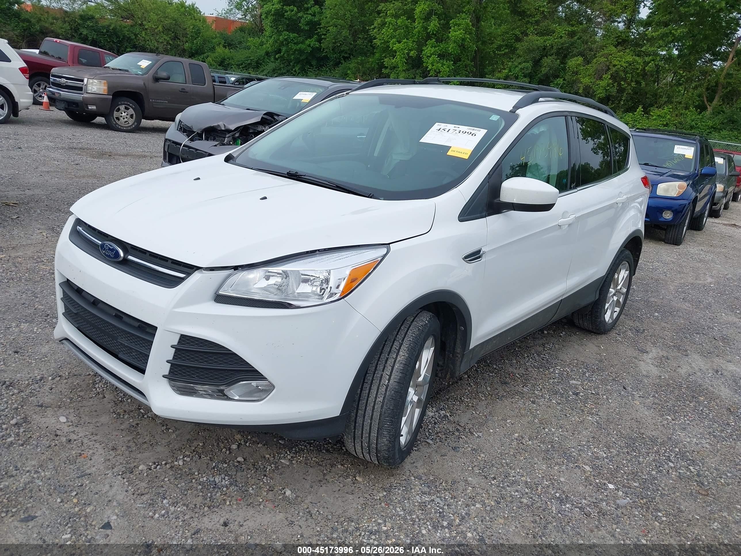 2013 Ford Escape Se White vin: 1FMCU0G9XDUC60602
