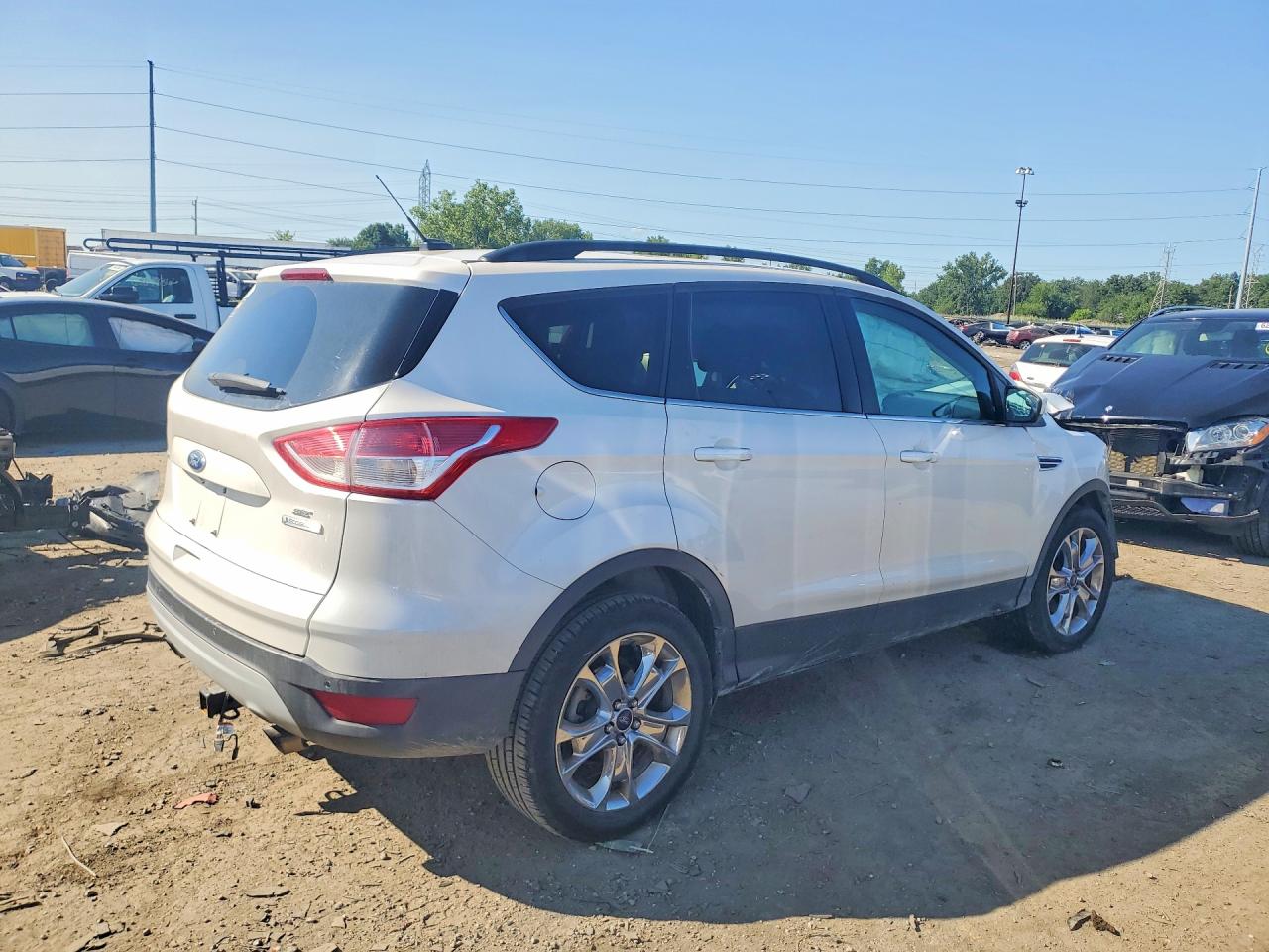 2014 Ford Escape Se Белый vin: 1FMCU0G9XEUB07011