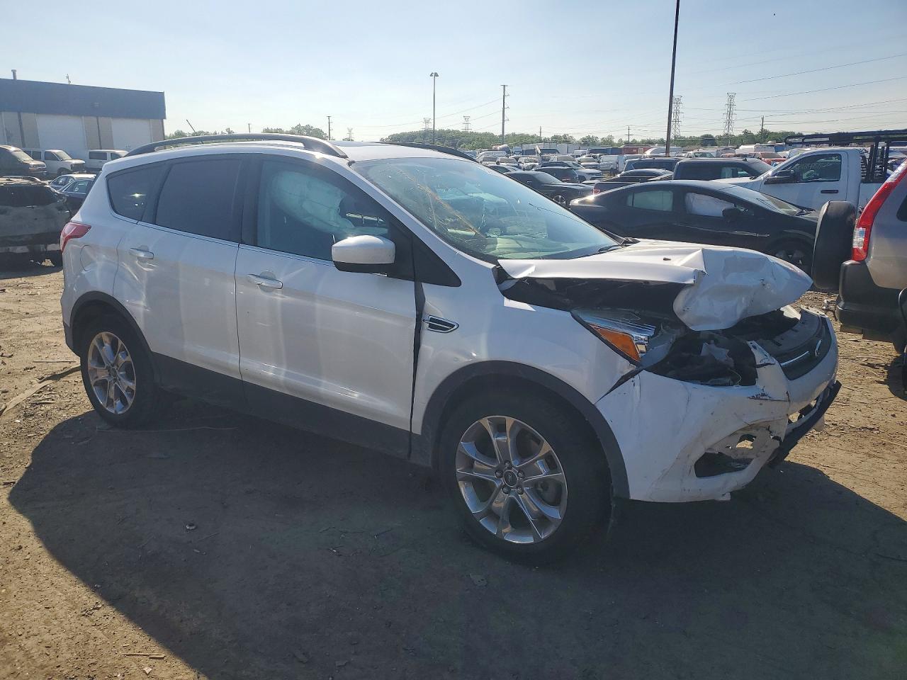 2014 Ford Escape Se Белый vin: 1FMCU0G9XEUB07011