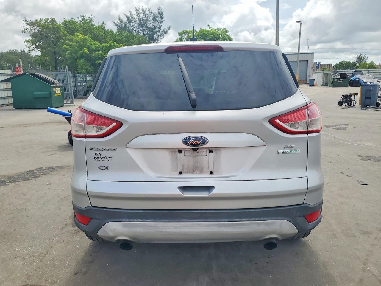 2014 Ford Escape Se Серебряный vin: 1FMCU0G9XEUC69236