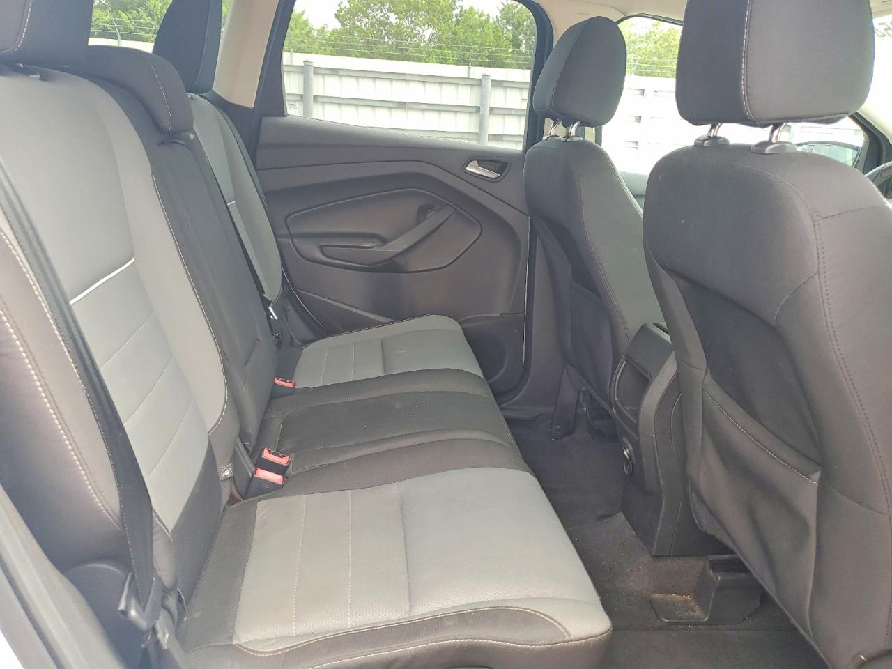 2014 Ford Escape Se Серебряный vin: 1FMCU0G9XEUC69236