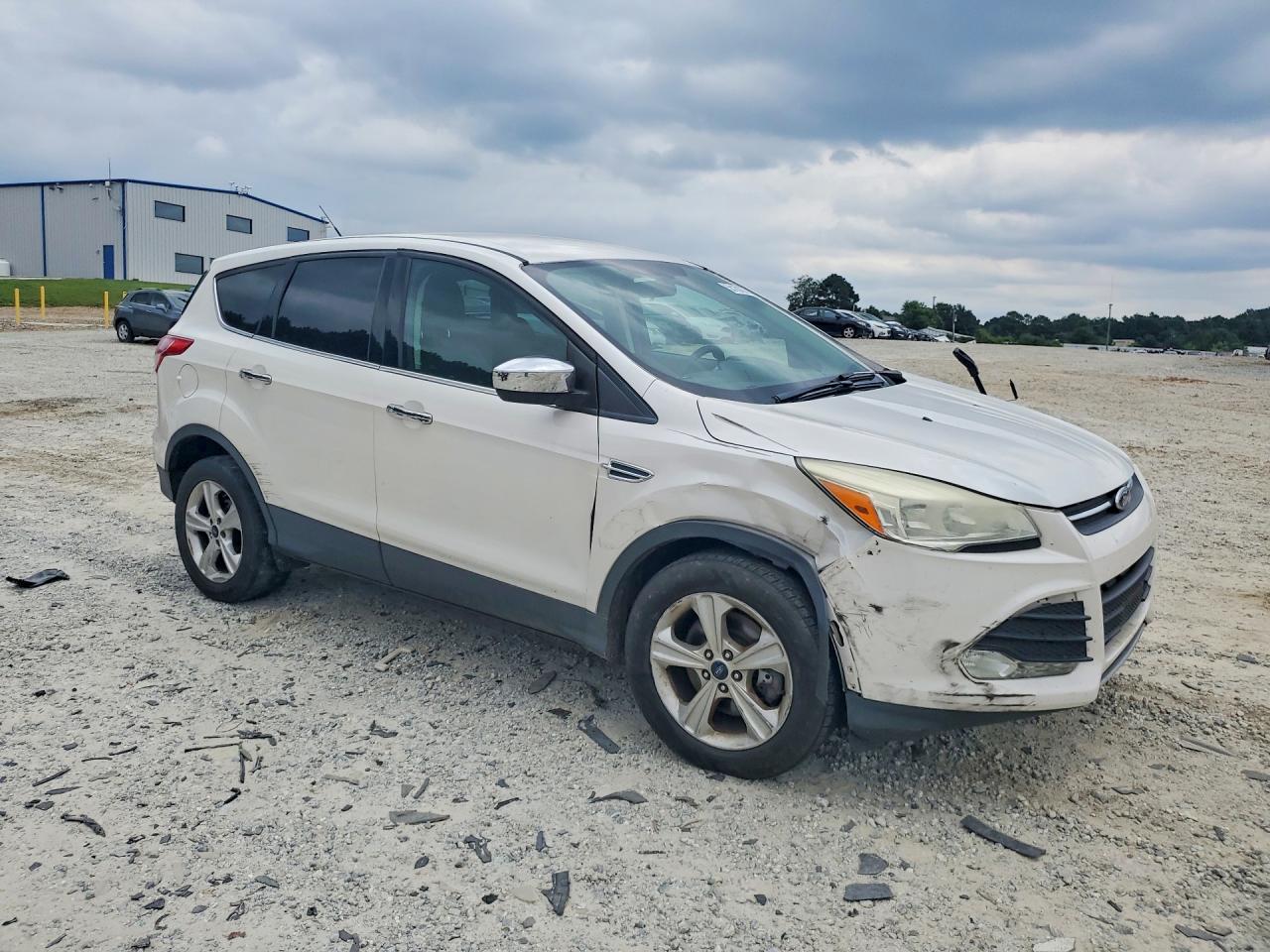 2015 Ford Escape Se White vin: 1FMCU0G9XFUB59756