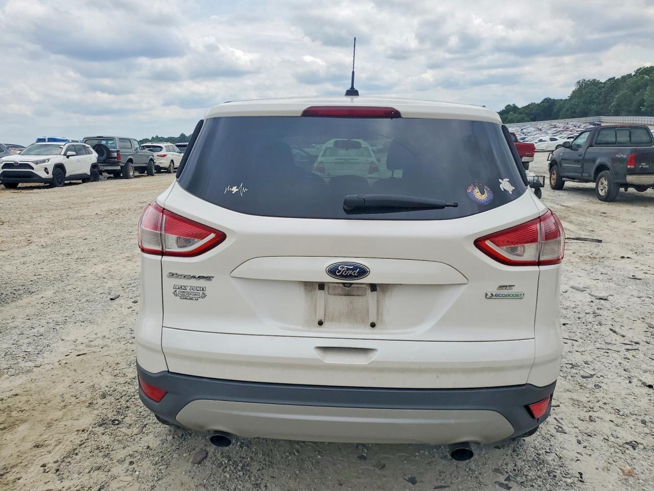 2015 Ford Escape Se White vin: 1FMCU0G9XFUB59756