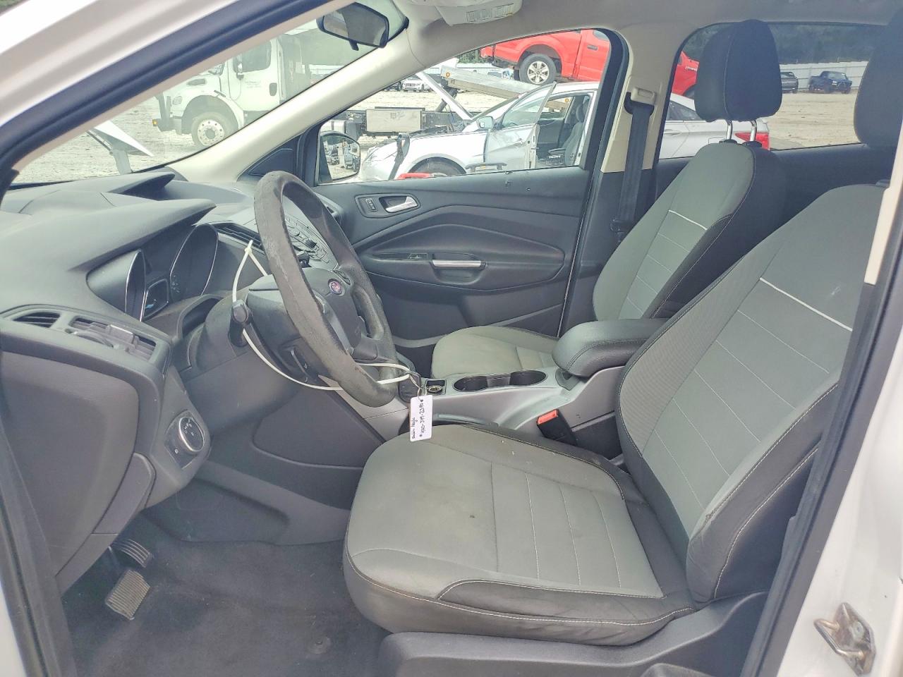 2015 Ford Escape Se White vin: 1FMCU0G9XFUB59756