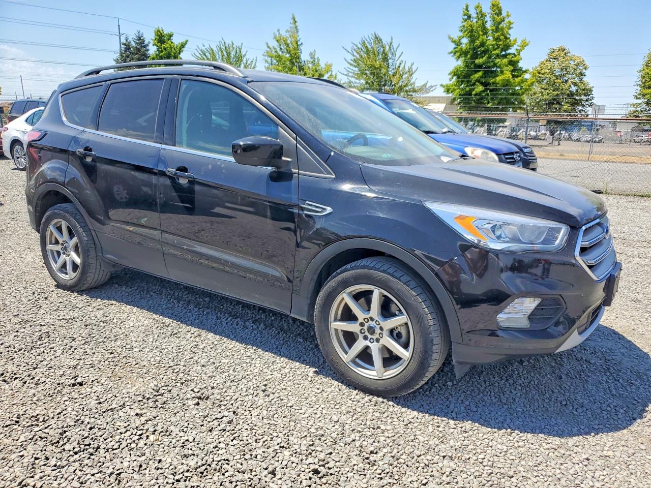 2017 Ford Escape Se Black vin: 1FMCU0G9XHUE16787