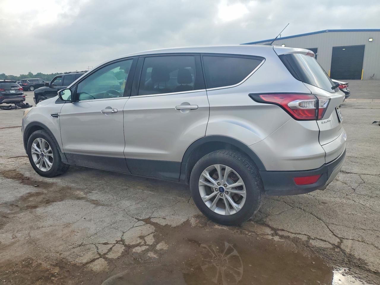 2017 Ford Escape Se Silver vin: 1FMCU0GD0HUA80913