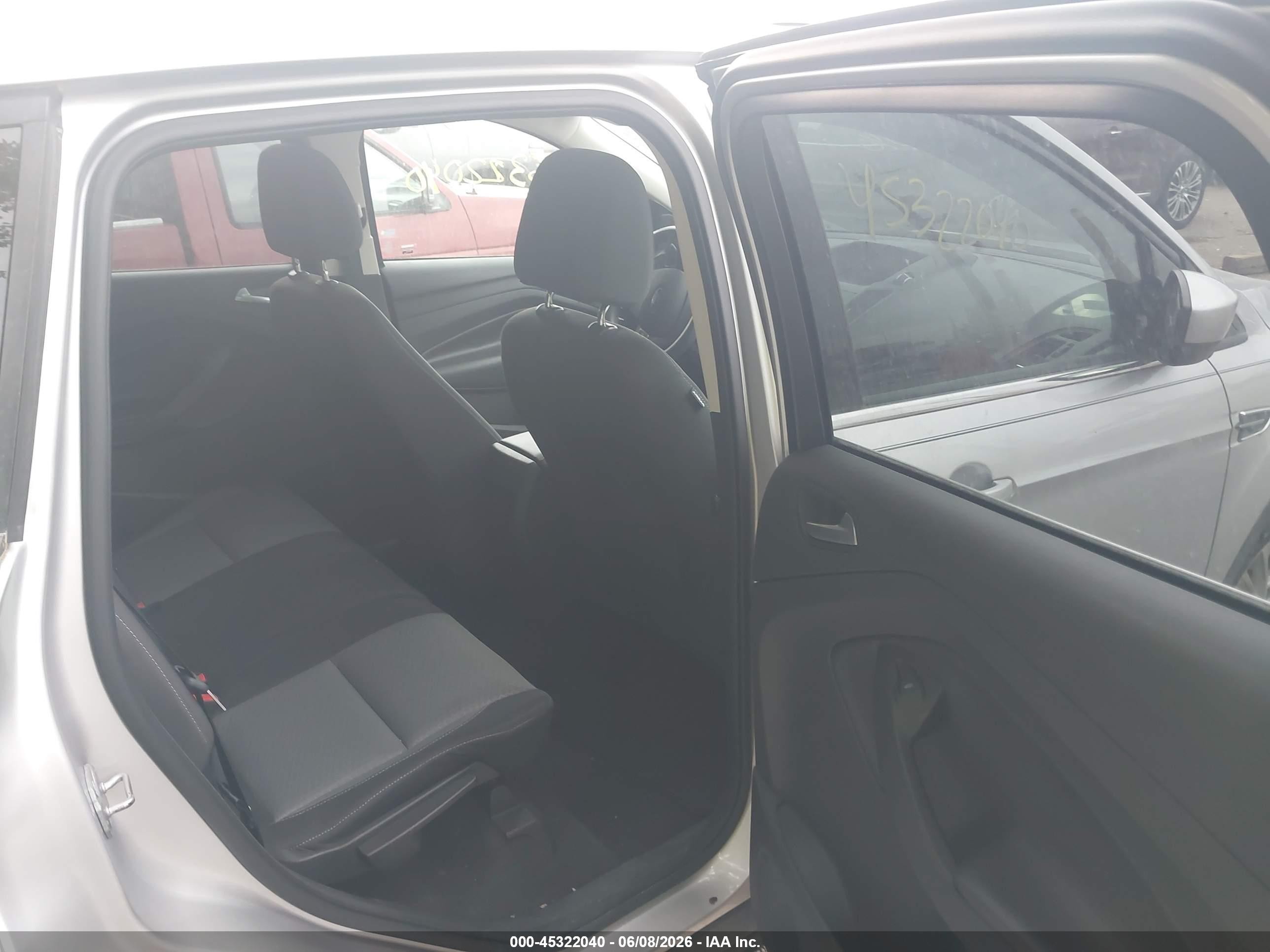 2017 Ford Escape Se Silver vin: 1FMCU0GD0HUB50975