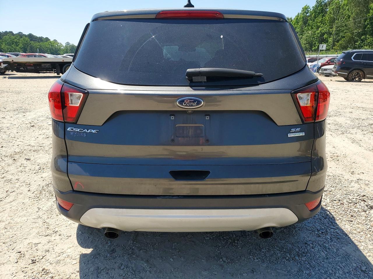 2019 Ford Escape Se Gray vin: 1FMCU0GD1KUB49034