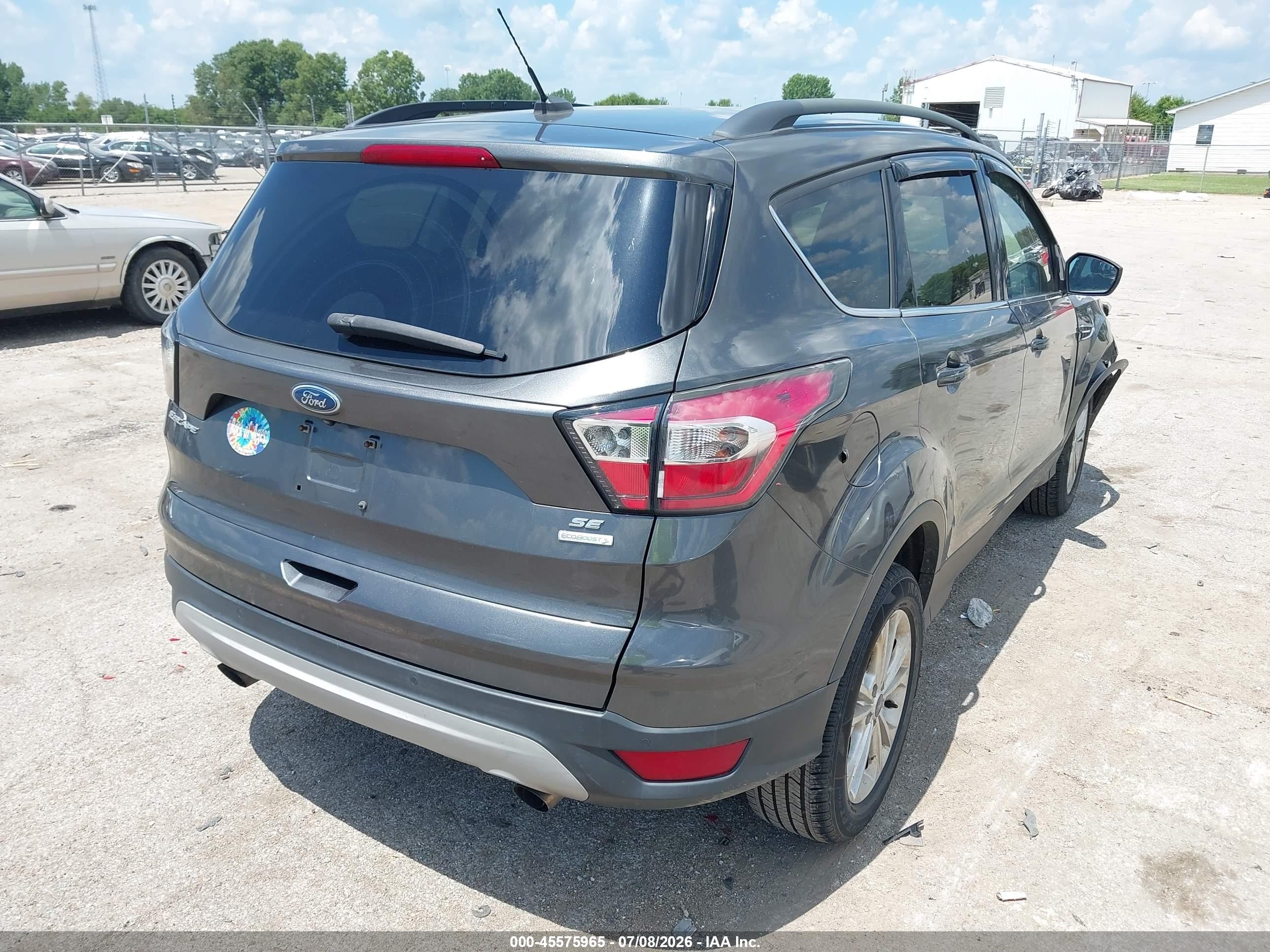 2018 Ford Escape Se Gray vin: 1FMCU0GD2JUC90516