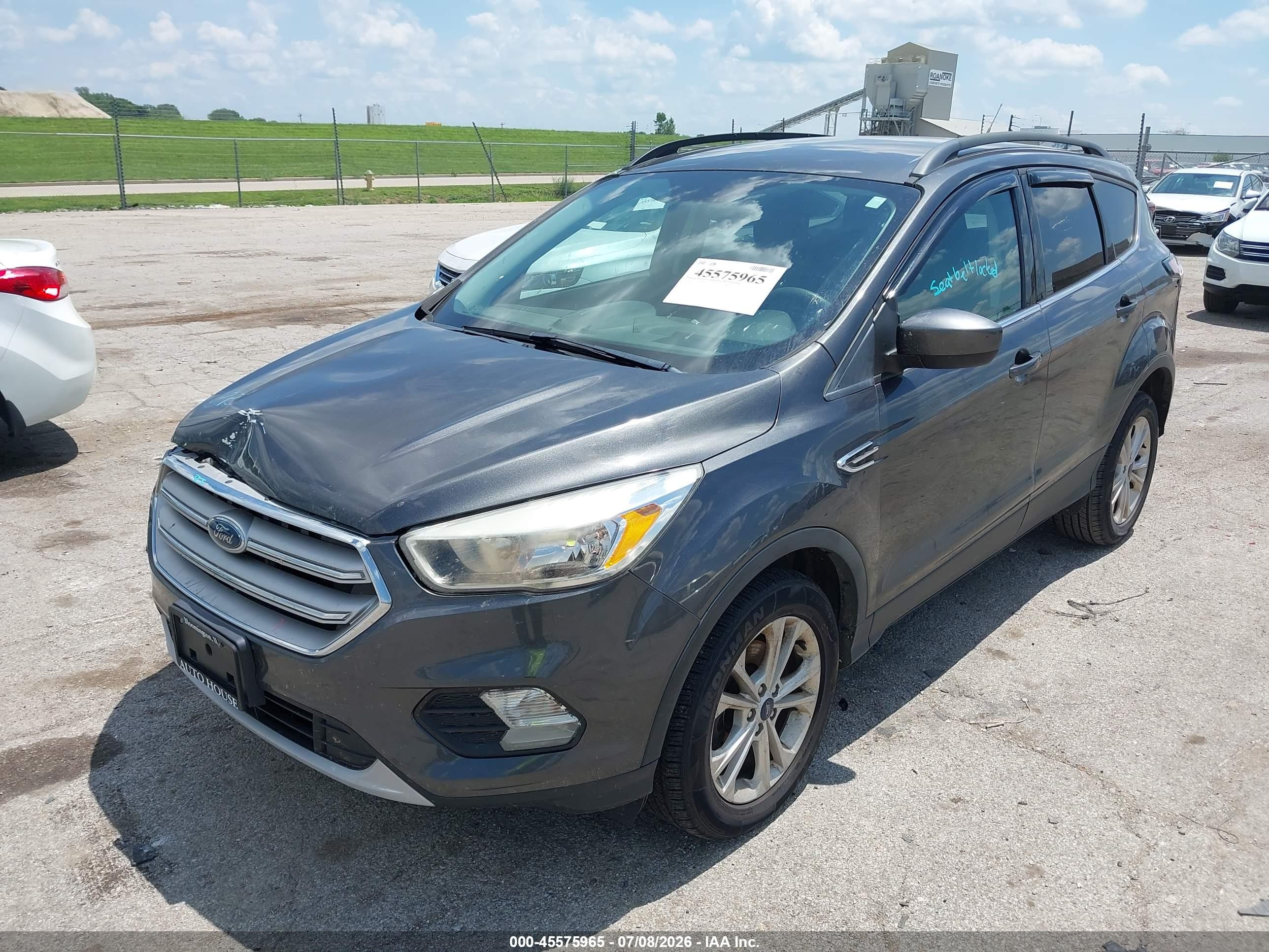 2018 Ford Escape Se Gray vin: 1FMCU0GD2JUC90516