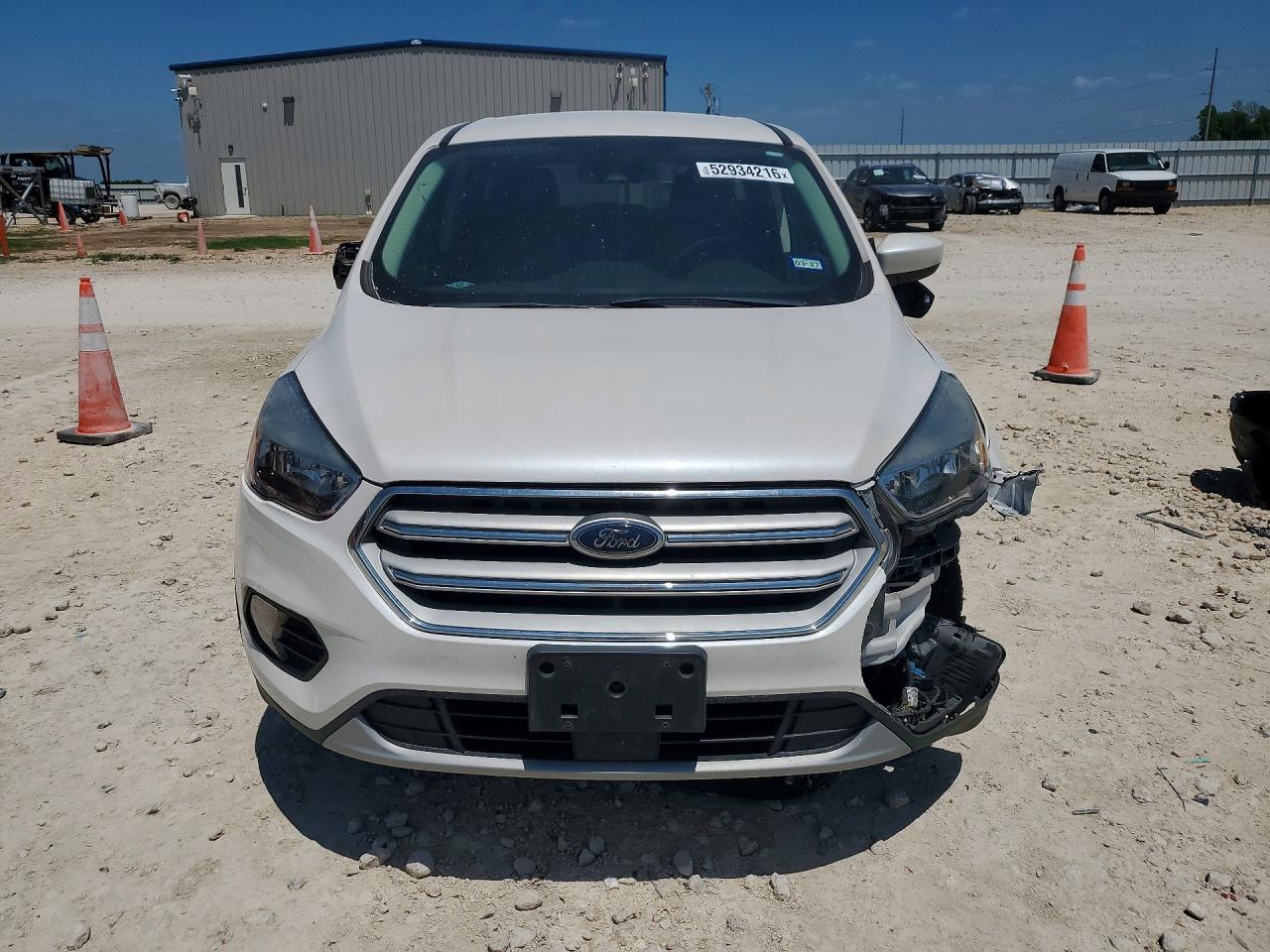 2019 Ford Escape Se White vin: 1FMCU0GD2KUA04634