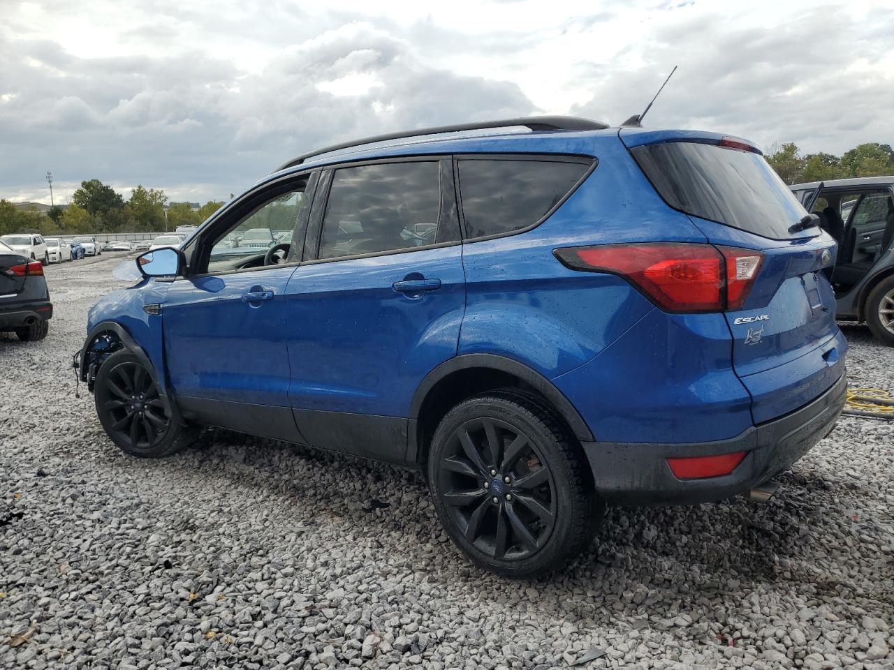 2019 Ford Escape Se Blue vin: 1FMCU0GD2KUA26312