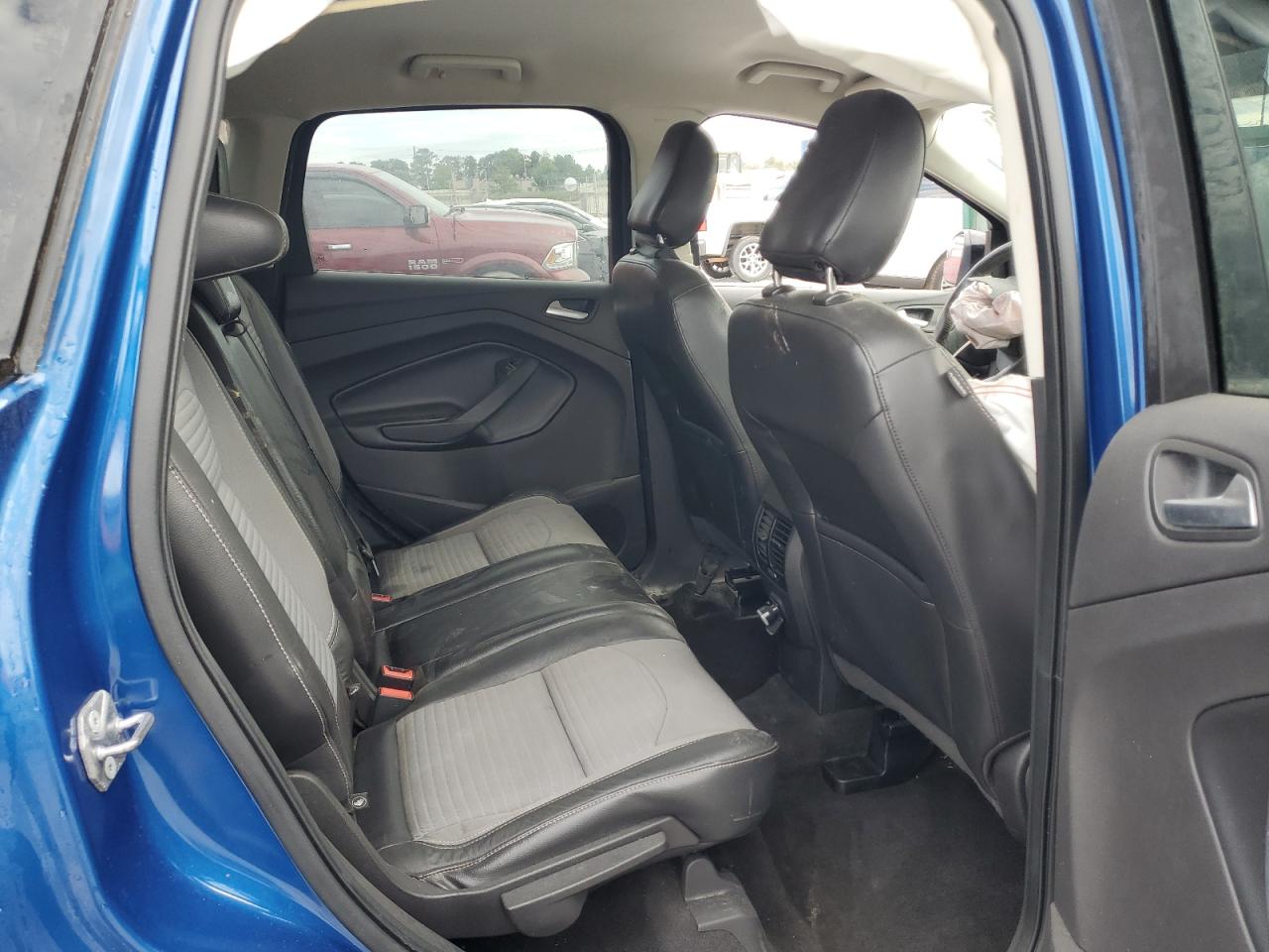 2019 Ford Escape Se Blue vin: 1FMCU0GD2KUA26312