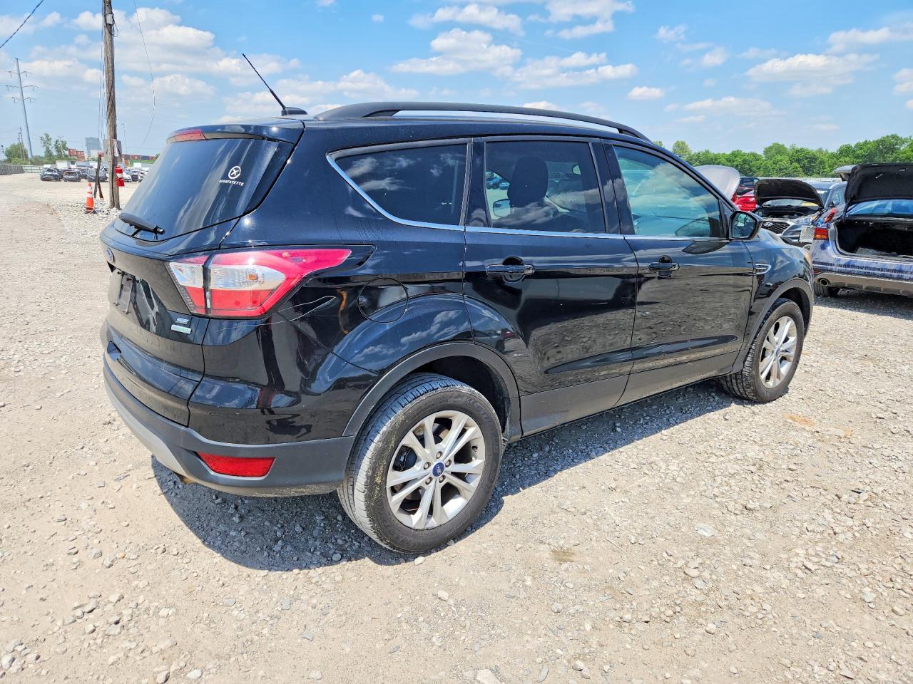 2018 Ford Escape Se Black vin: 1FMCU0GD3JUC30776