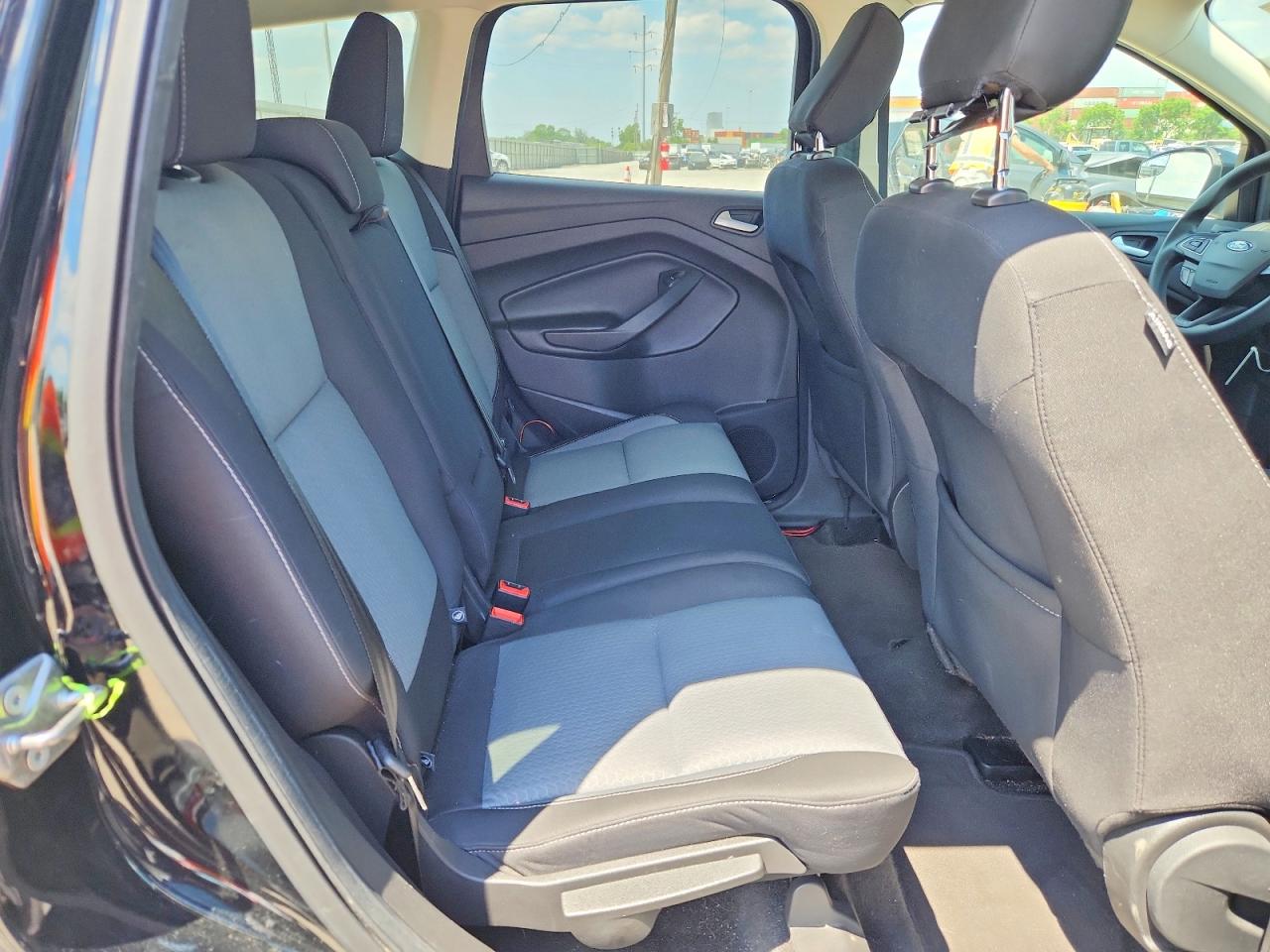 2018 Ford Escape Se Black vin: 1FMCU0GD3JUC30776