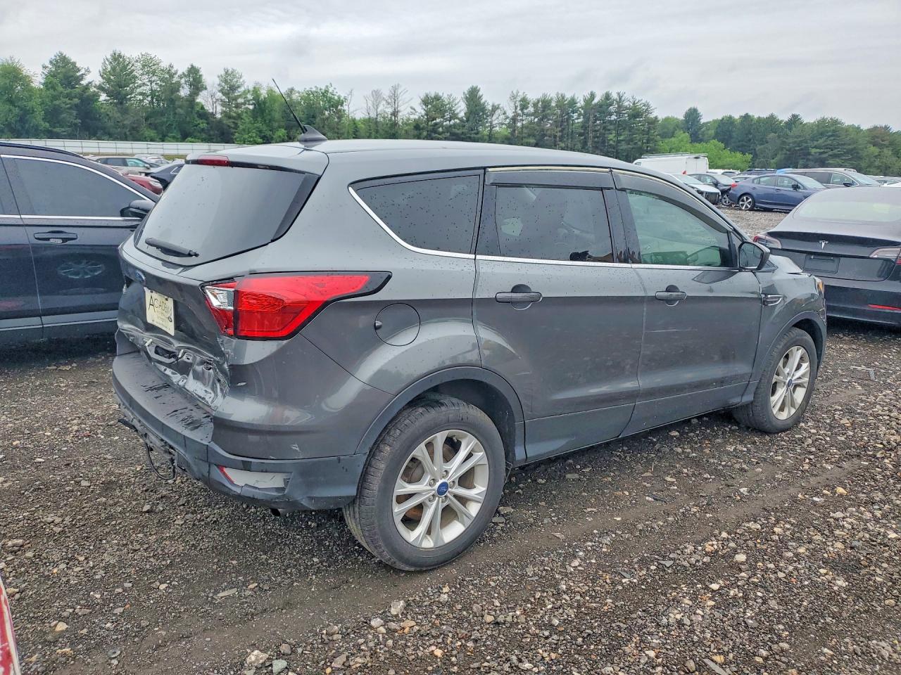 2019 Ford Escape Se Gray vin: 1FMCU0GD3KUA94313