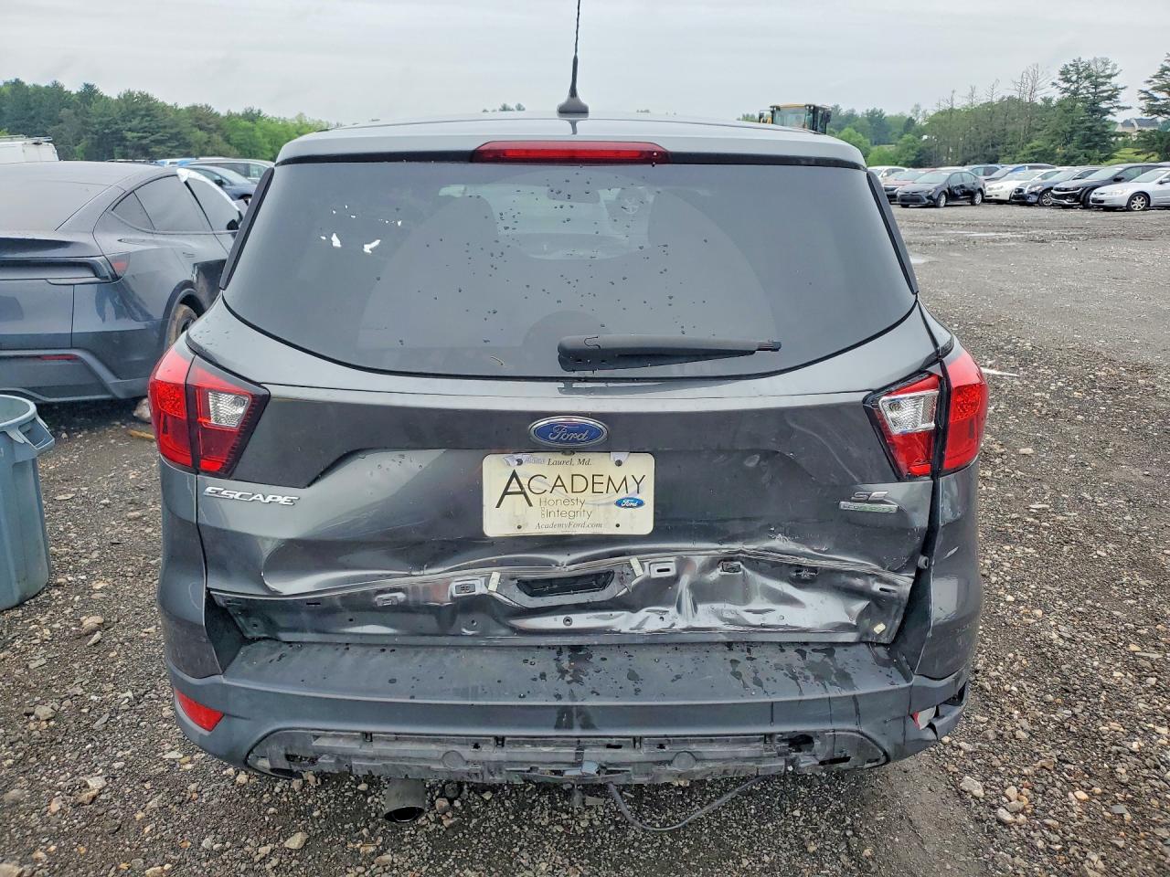 2019 Ford Escape Se Gray vin: 1FMCU0GD3KUA94313