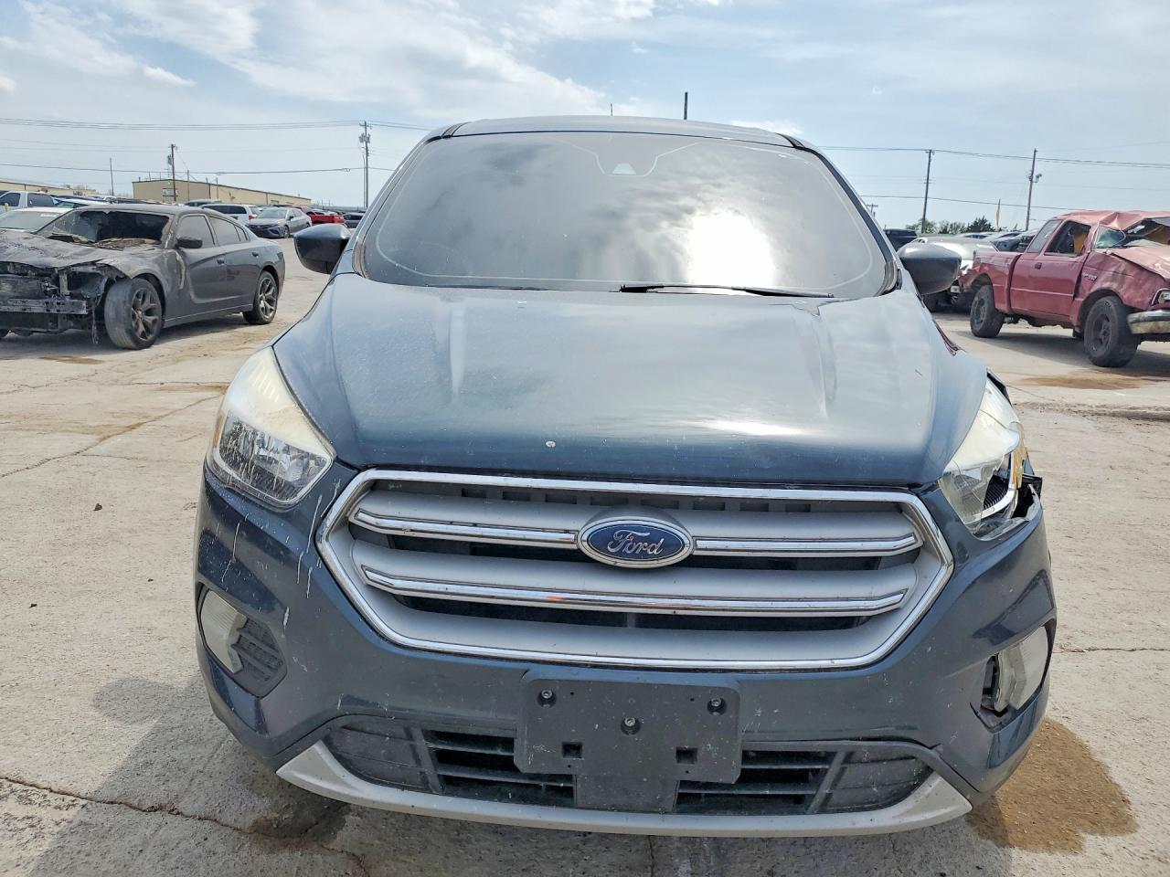 2019 Ford Escape Se Blue vin: 1FMCU0GD3KUB31134