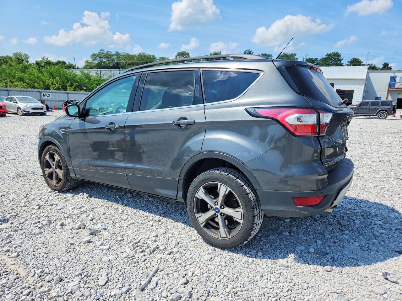 2017 Ford Escape Se Gray vin: 1FMCU0GD4HUC37813