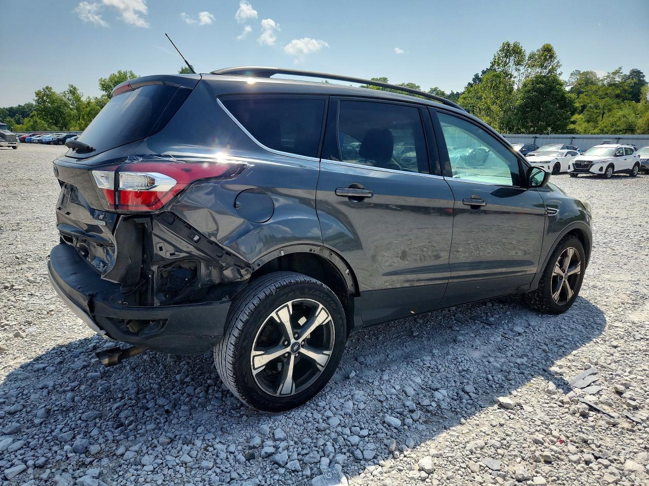 2017 Ford Escape Se Gray vin: 1FMCU0GD4HUC37813