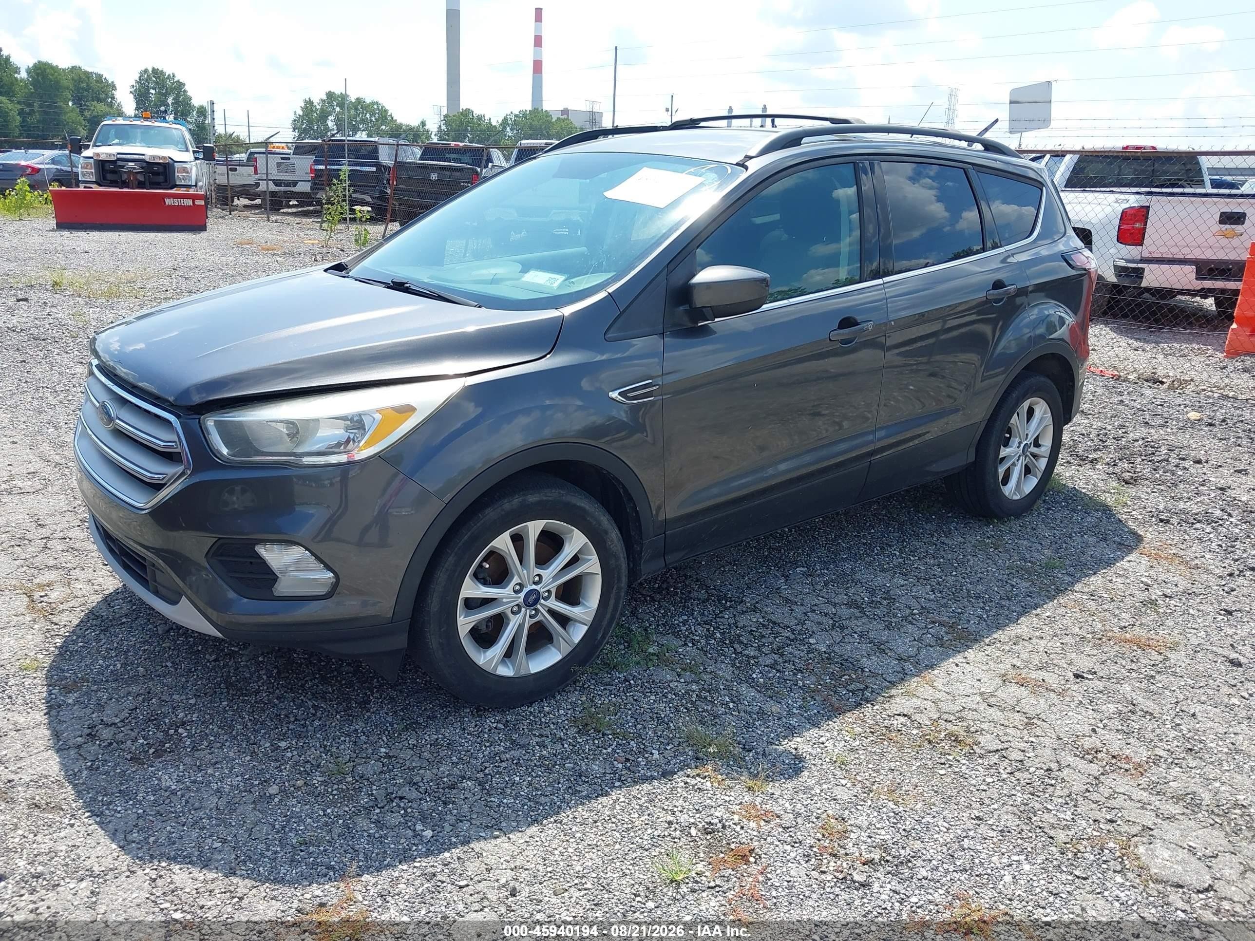 2018 Ford Escape Se Gray vin: 1FMCU0GD4JUA43496