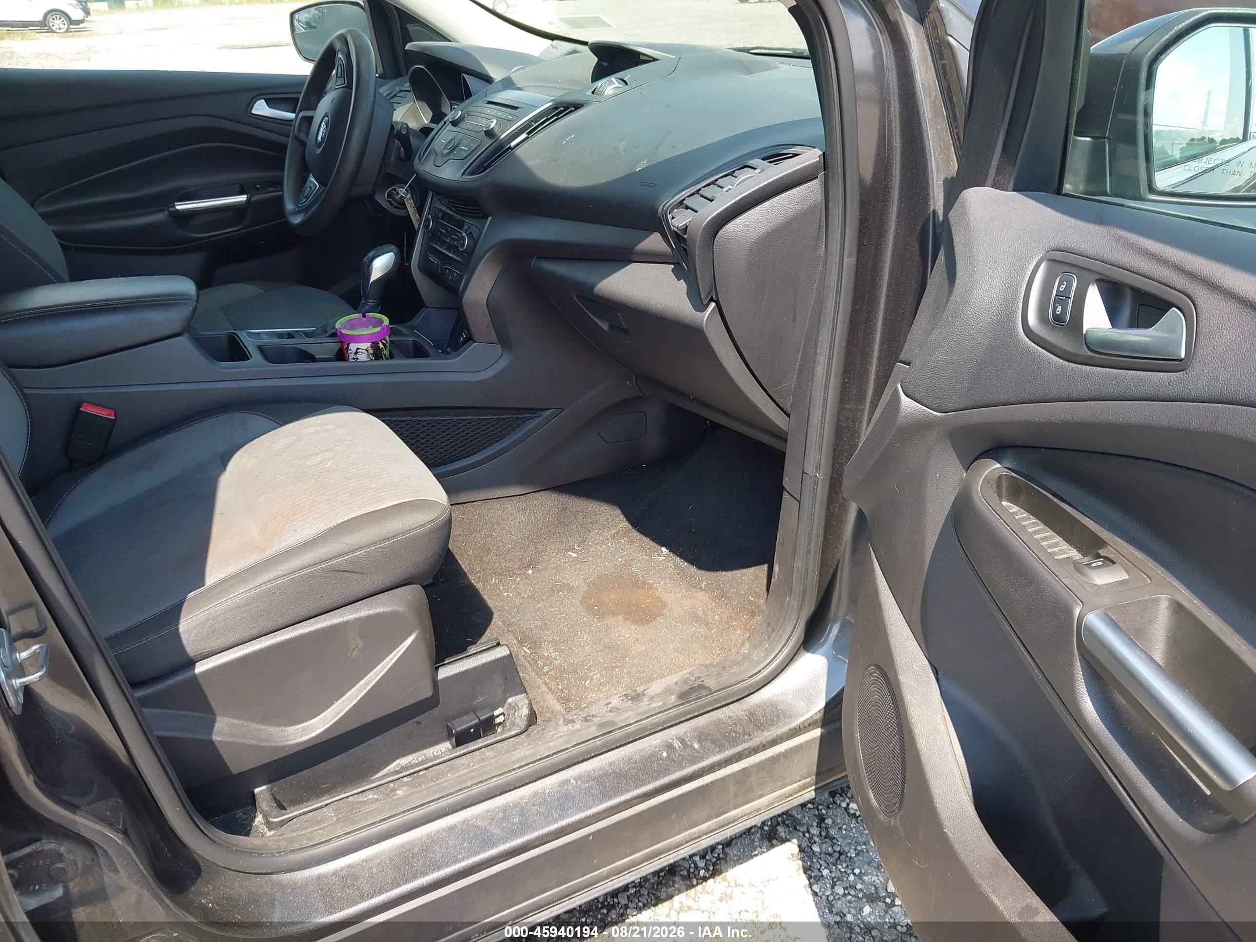 2018 Ford Escape Se Gray vin: 1FMCU0GD4JUA43496