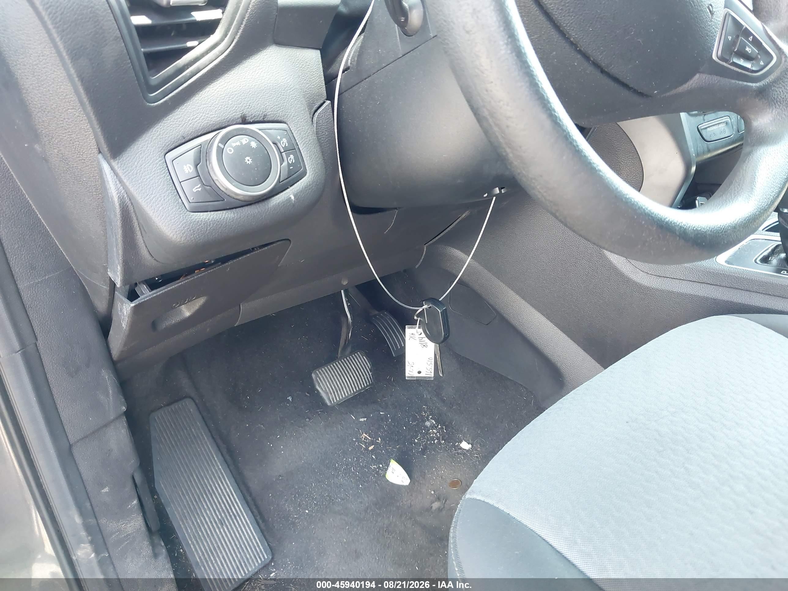 2018 Ford Escape Se Gray vin: 1FMCU0GD4JUA43496
