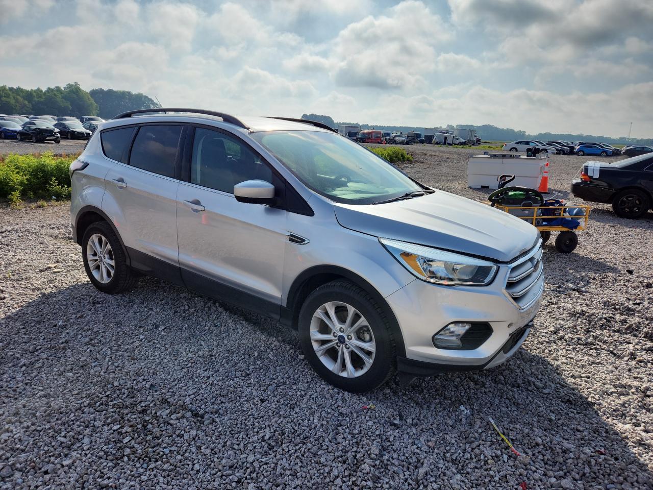 2018 Ford Escape Se Silver vin: 1FMCU0GD4JUD13956