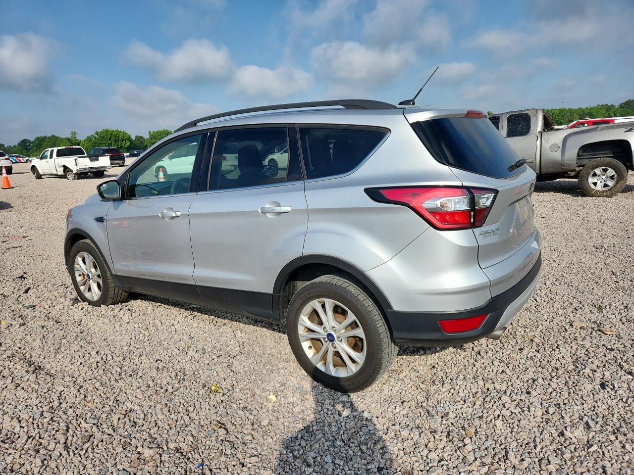 2018 Ford Escape Se Silver vin: 1FMCU0GD4JUD13956