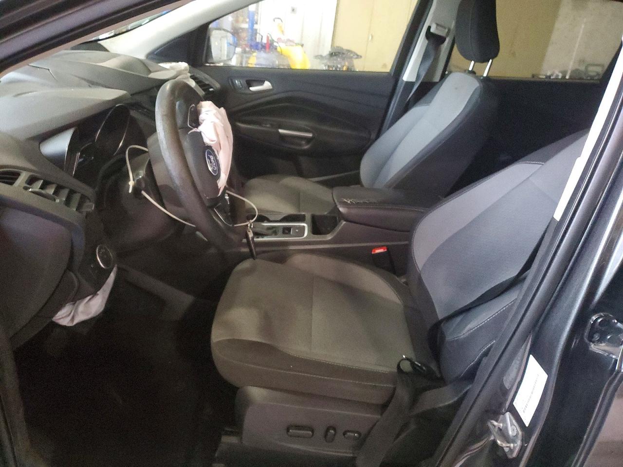 2019 Ford Escape Se Gray vin: 1FMCU0GD4KUB19882